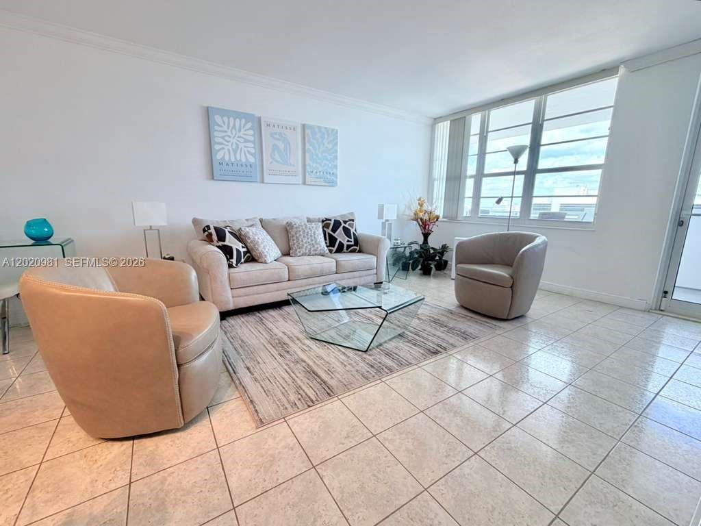 100 Lincoln Rd 1423