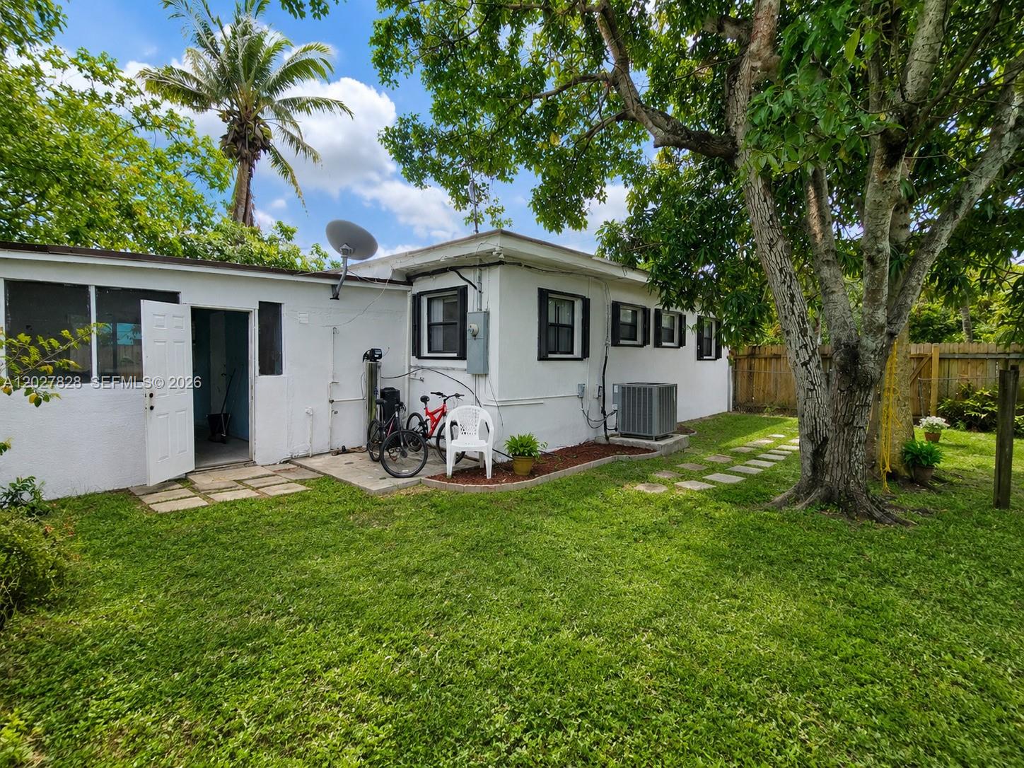 MIAMI GARDENS ESTATES SEC - Residential