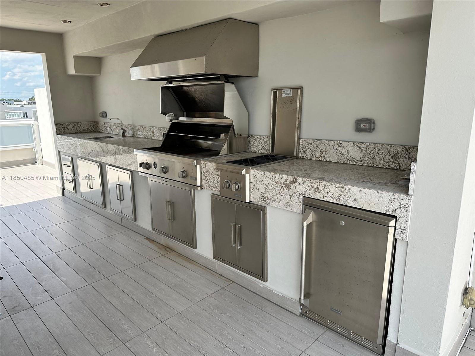 LANDMARK AT DORAL - Residential