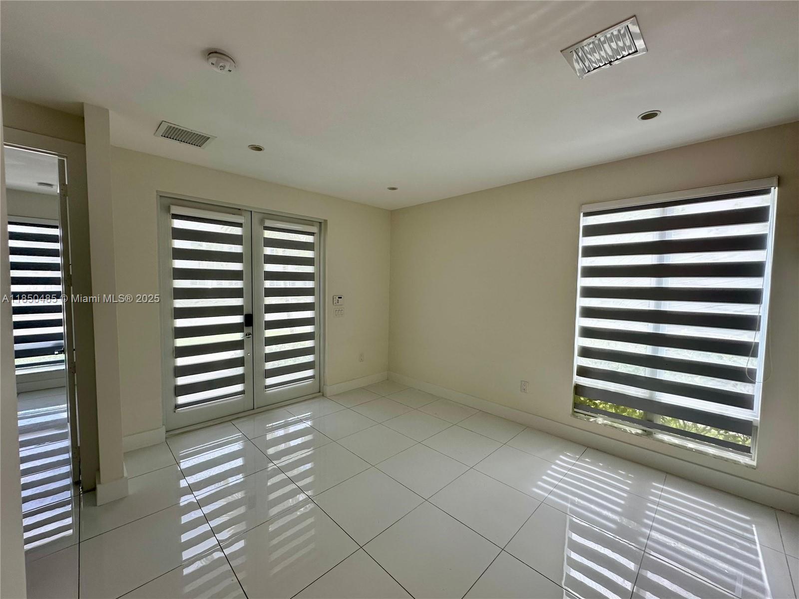 LANDMARK AT DORAL - Residential