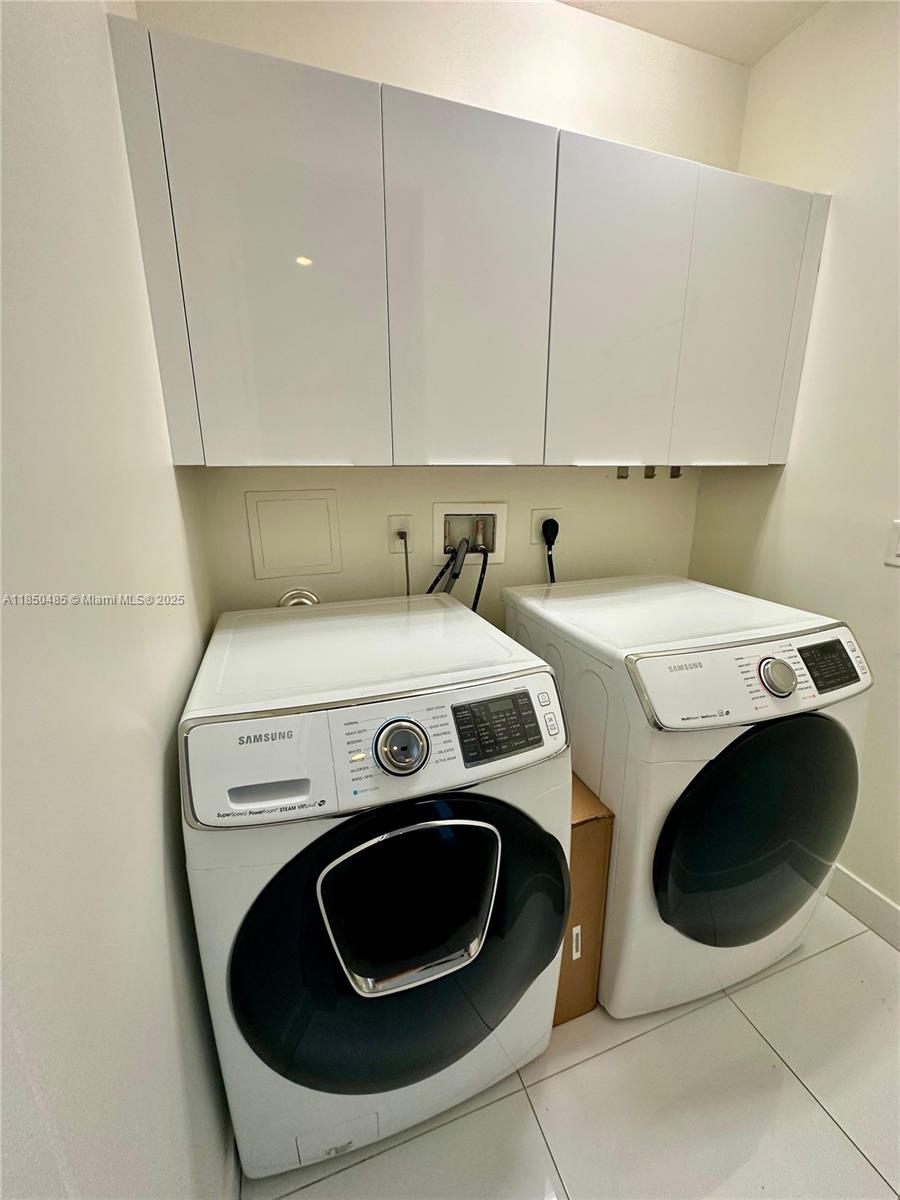 LANDMARK AT DORAL - Residential