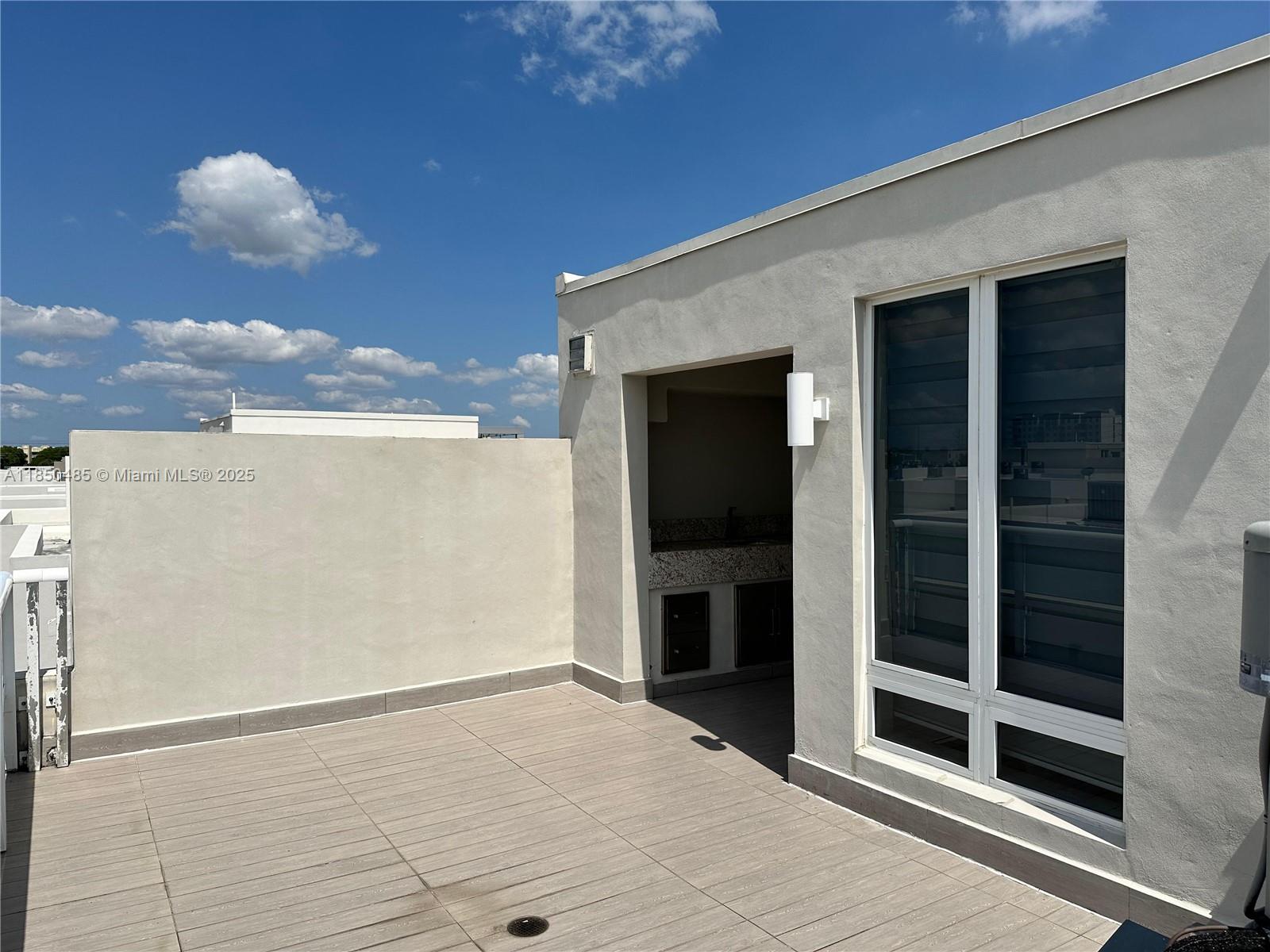 LANDMARK AT DORAL - Residential