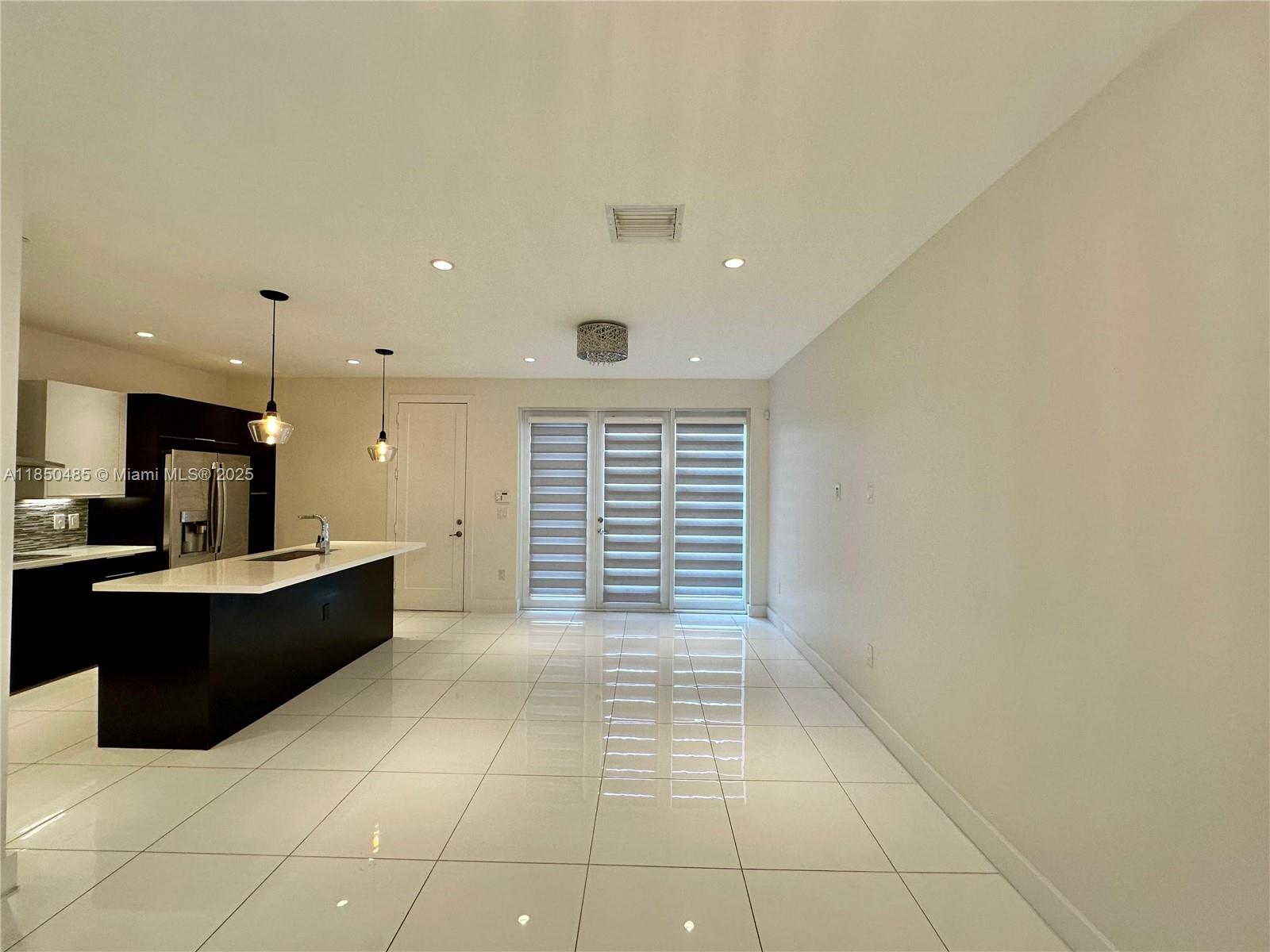 LANDMARK AT DORAL - Residential