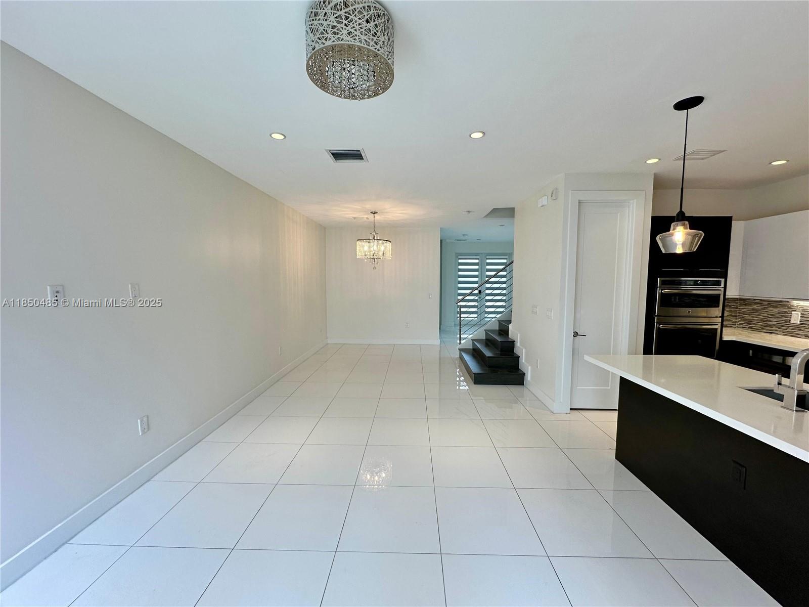 LANDMARK AT DORAL - Residential