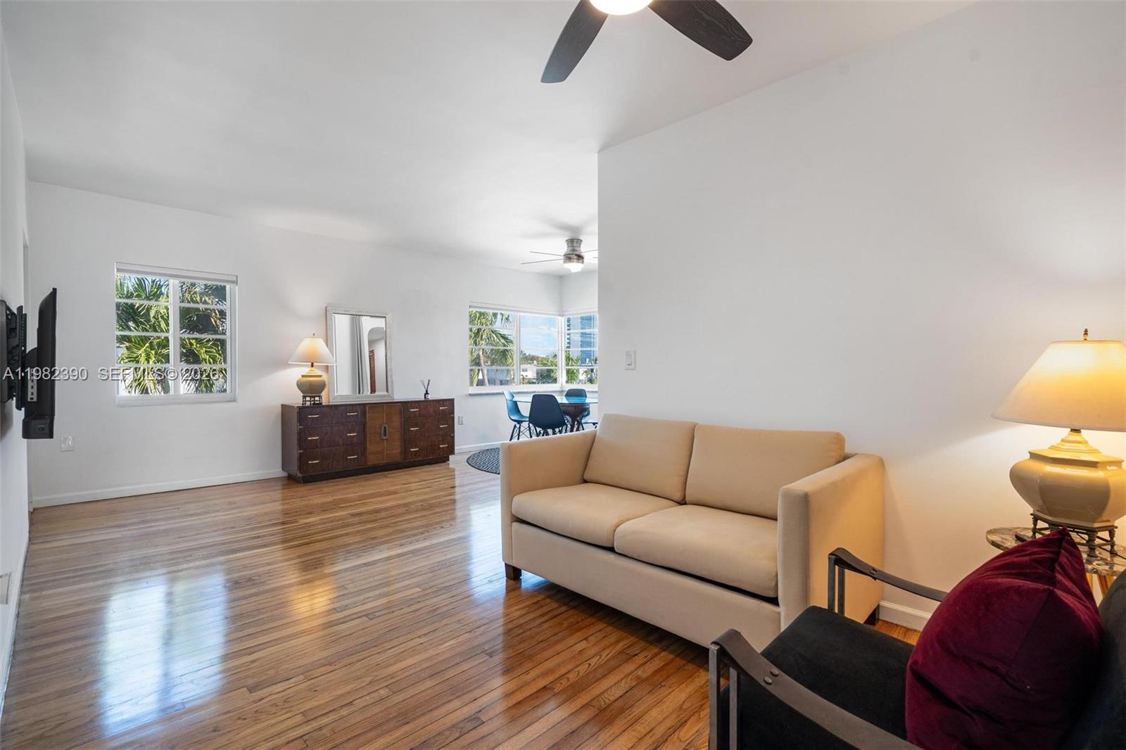 ISLAND POINT SOUTH CONDO - Residential