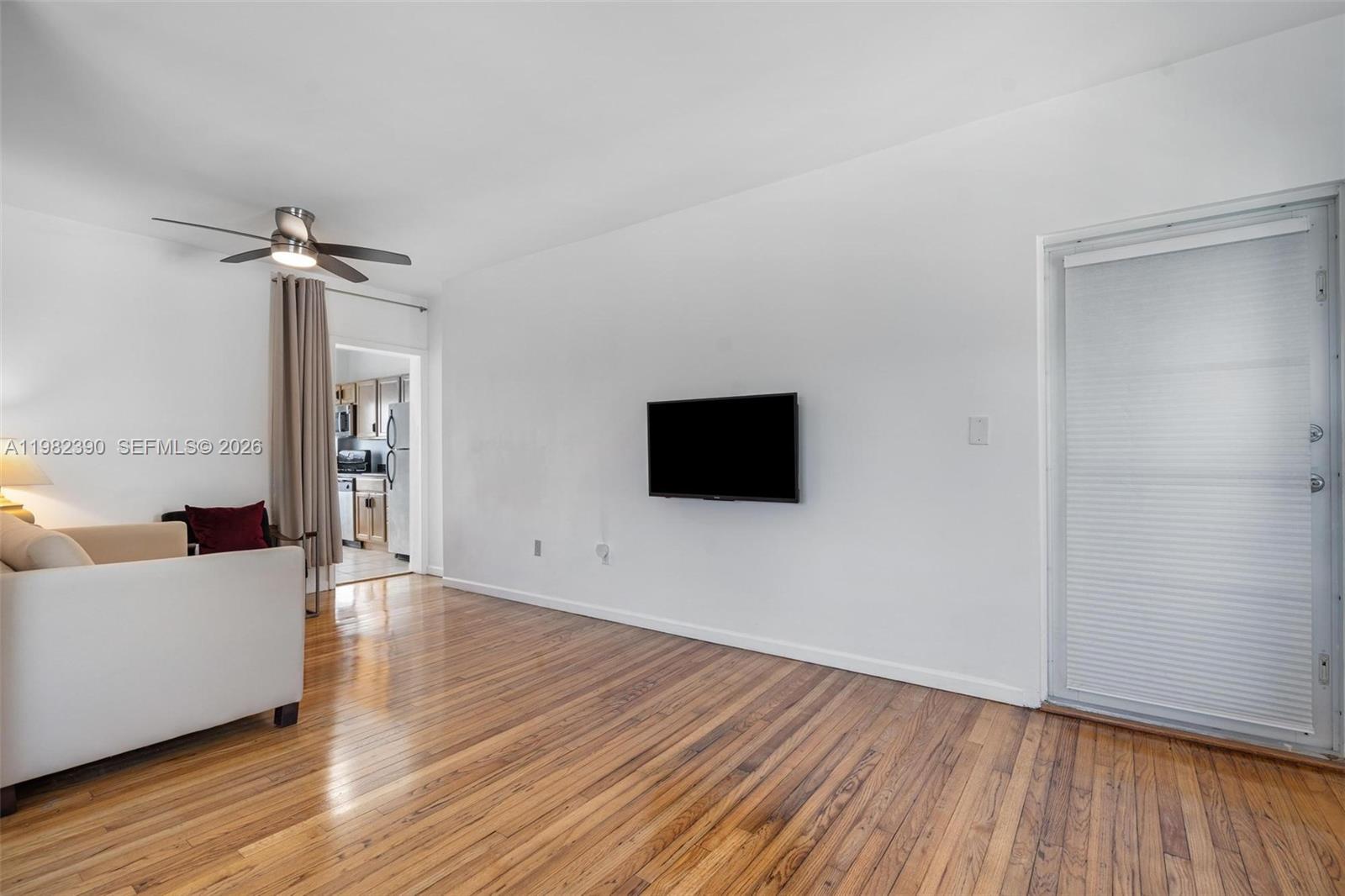 ISLAND POINT SOUTH CONDO - Residential