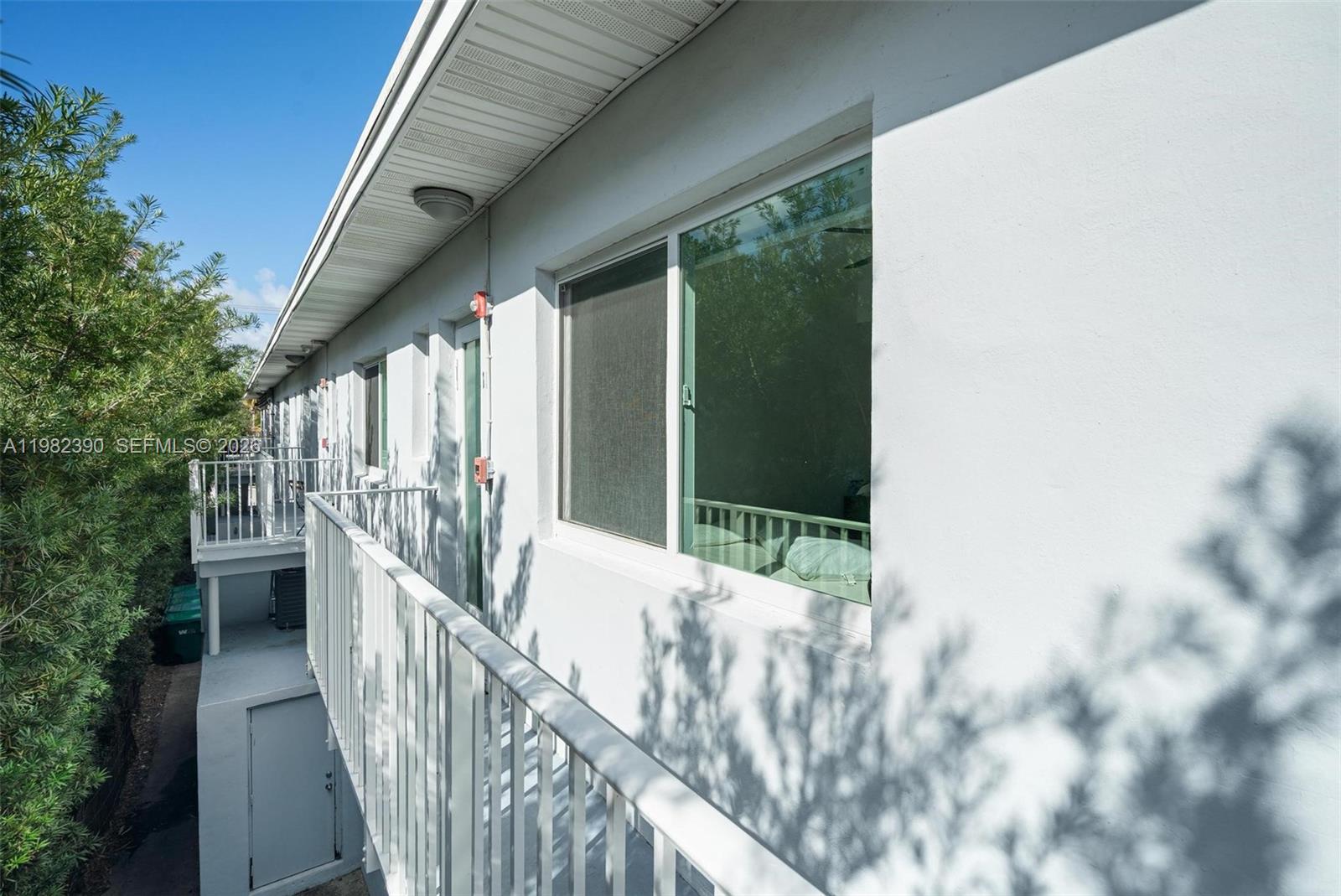 ISLAND POINT SOUTH CONDO - Residential