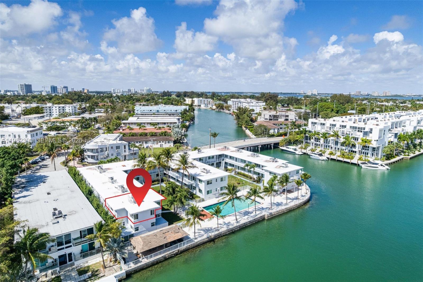 ISLAND POINT SOUTH CONDO - Residential