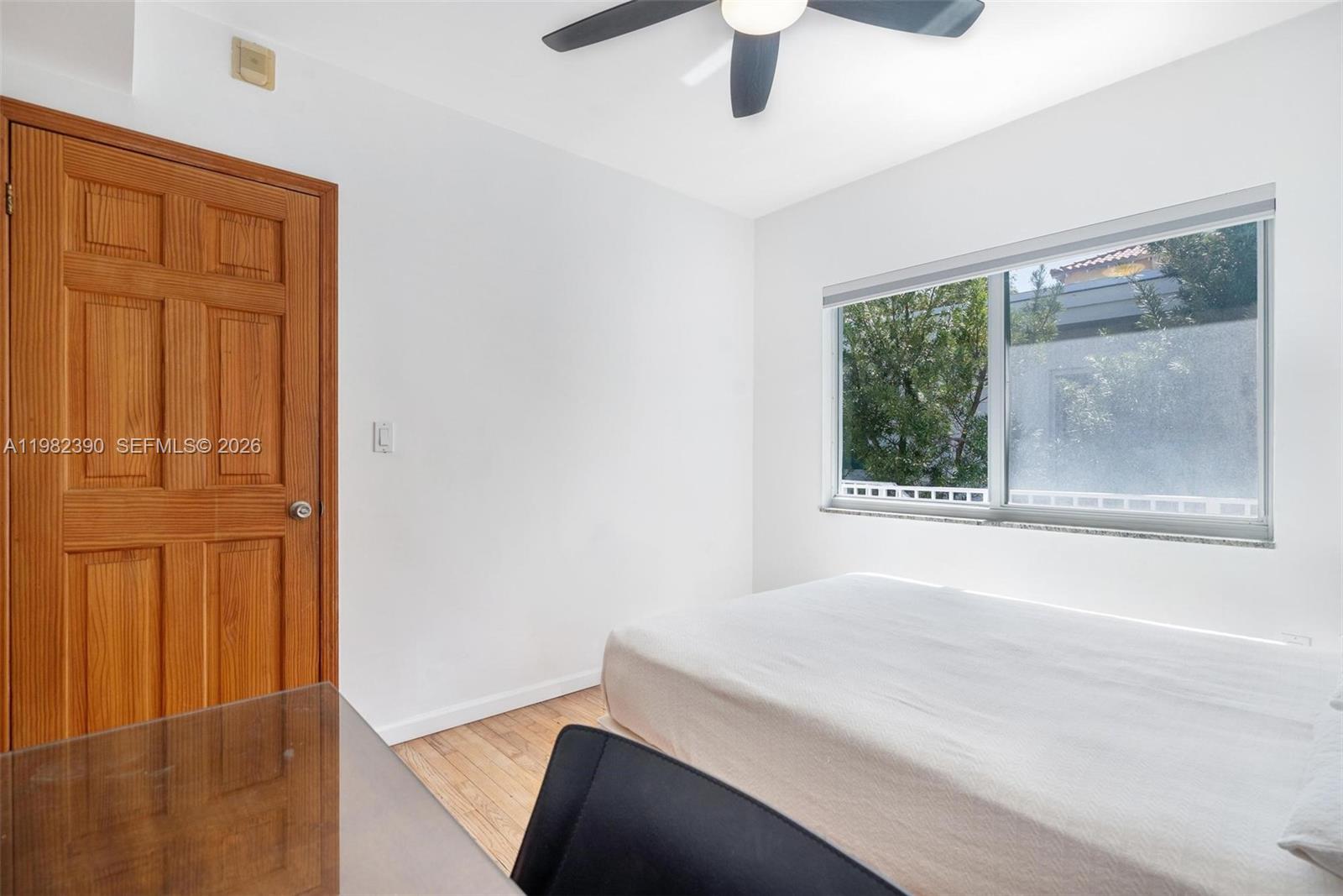 ISLAND POINT SOUTH CONDO - Residential