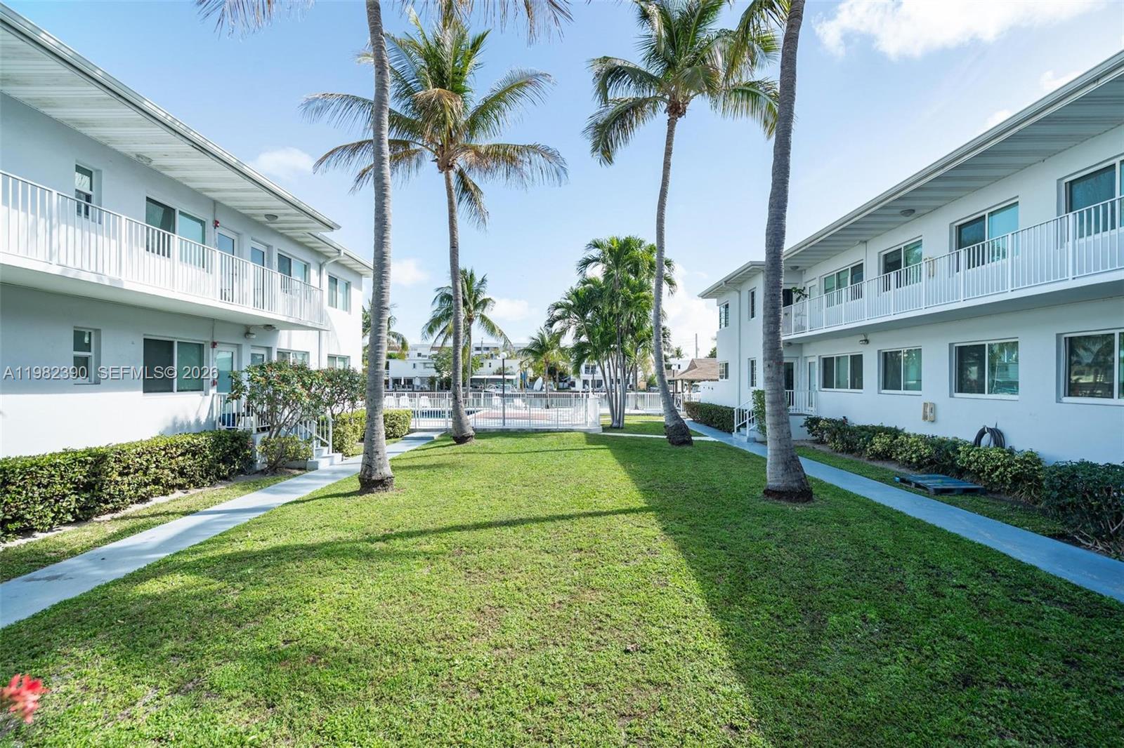 ISLAND POINT SOUTH CONDO - Residential