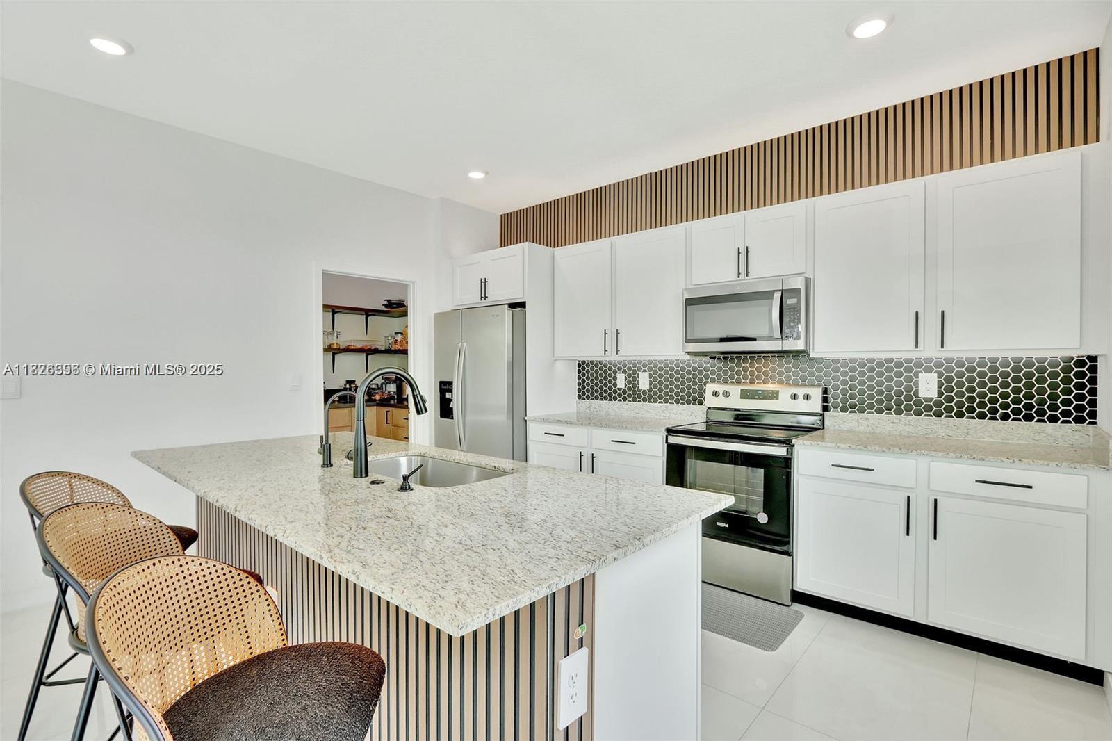 DIXIE HEIGHTS - Residential