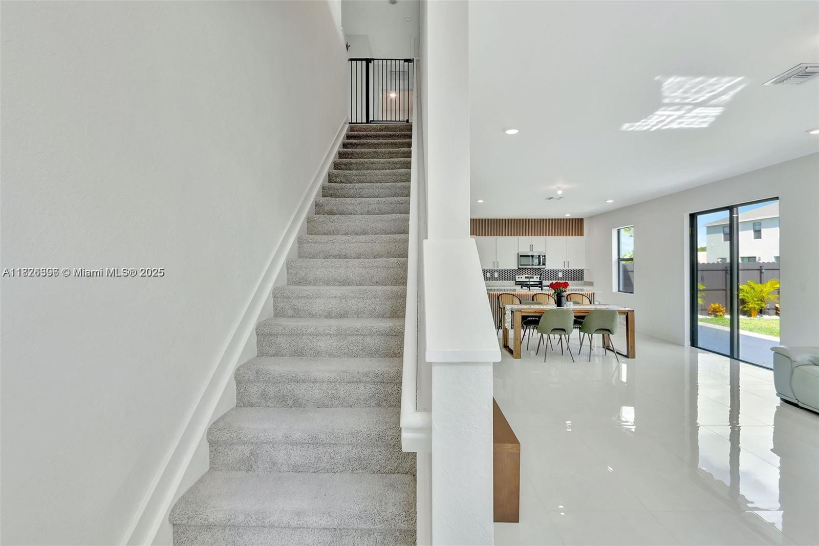 DIXIE HEIGHTS - Residential