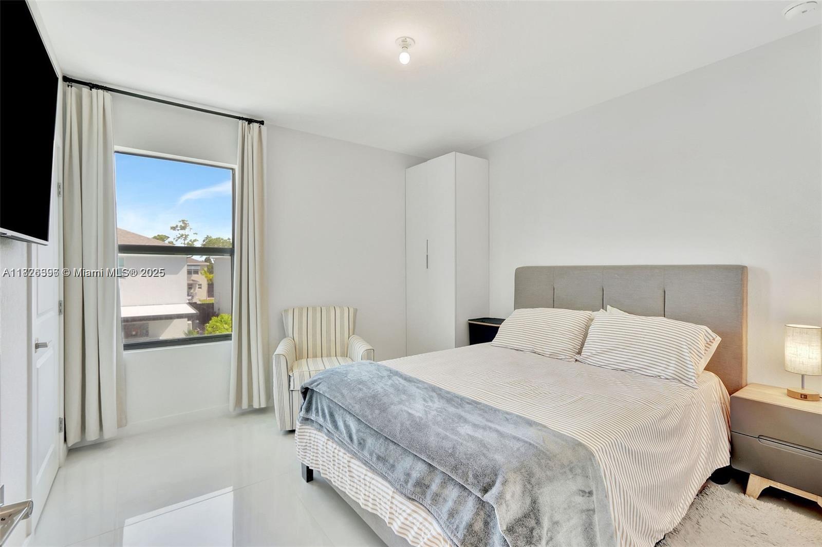 DIXIE HEIGHTS - Residential