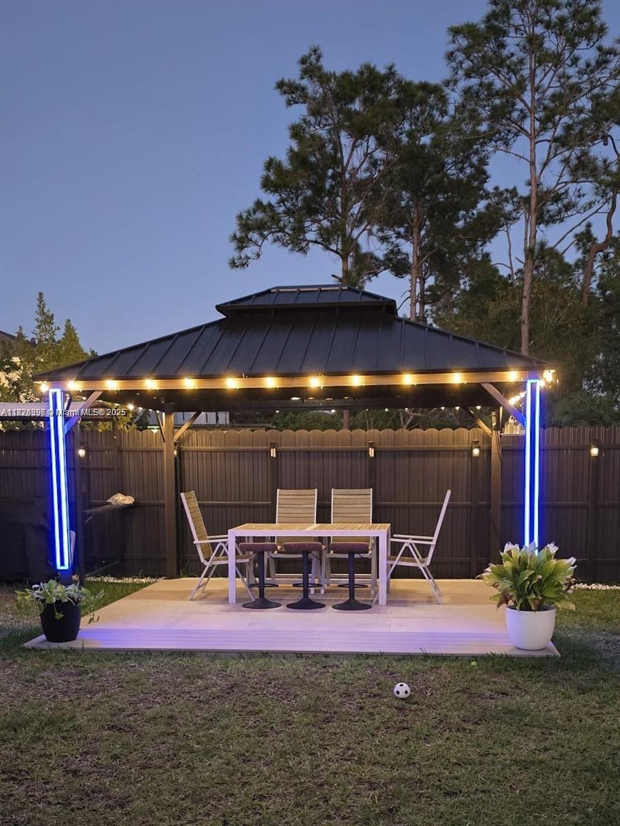 DIXIE HEIGHTS - Residential