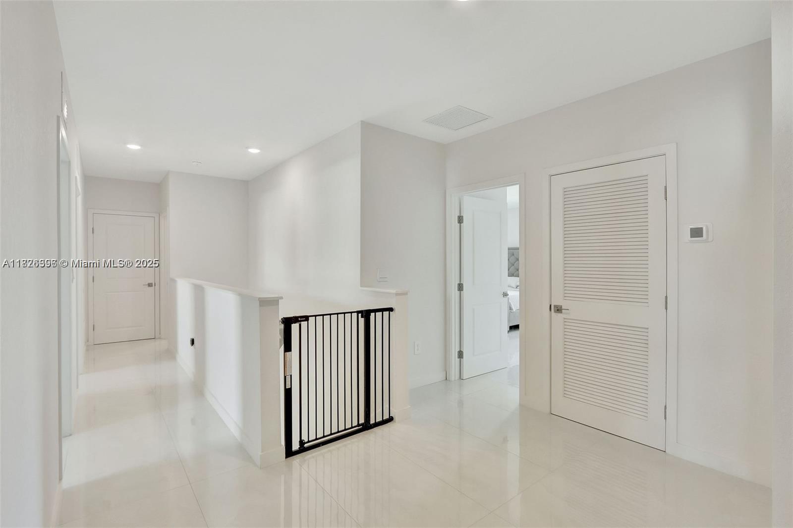 DIXIE HEIGHTS - Residential