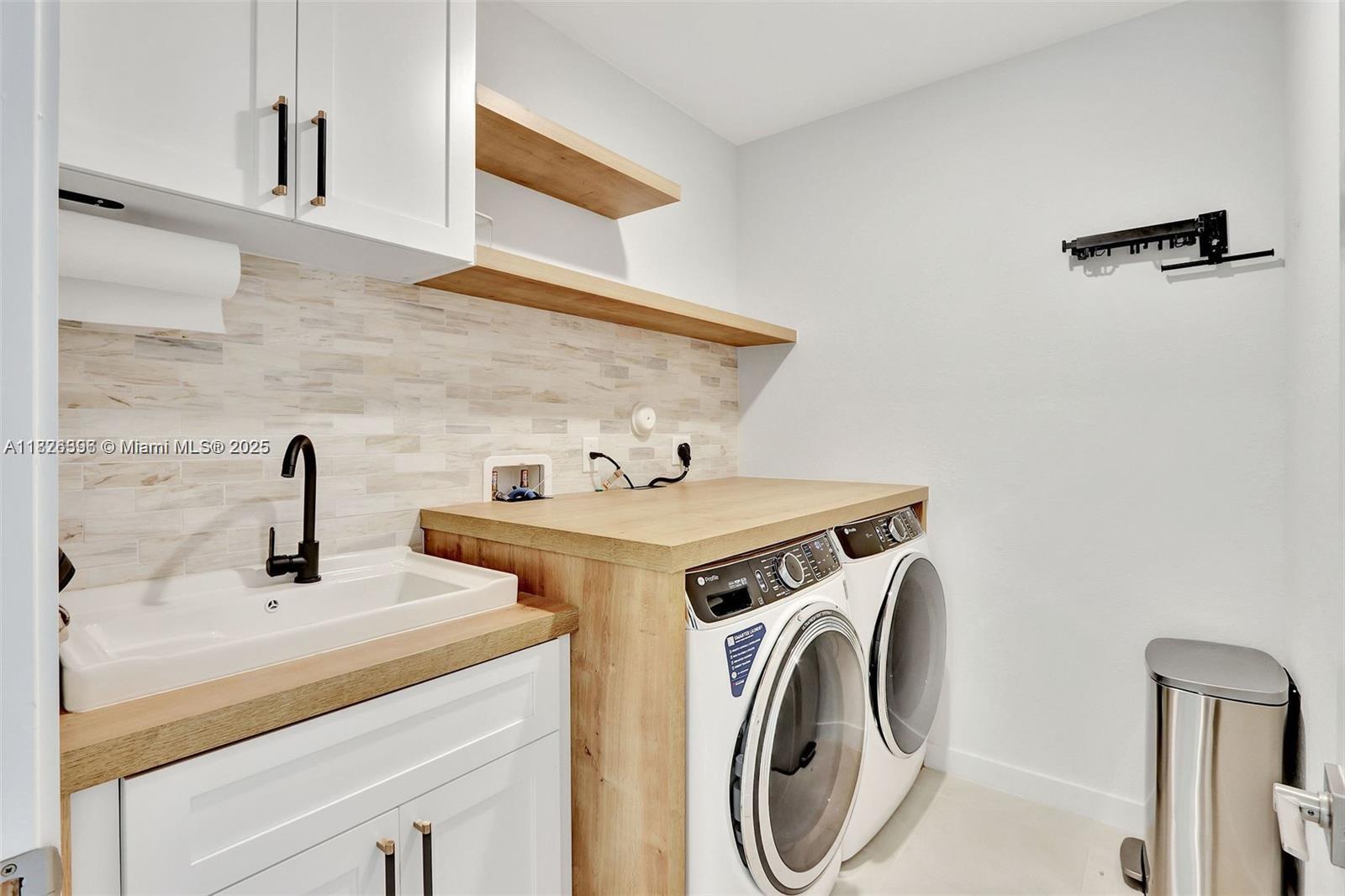 DIXIE HEIGHTS - Residential