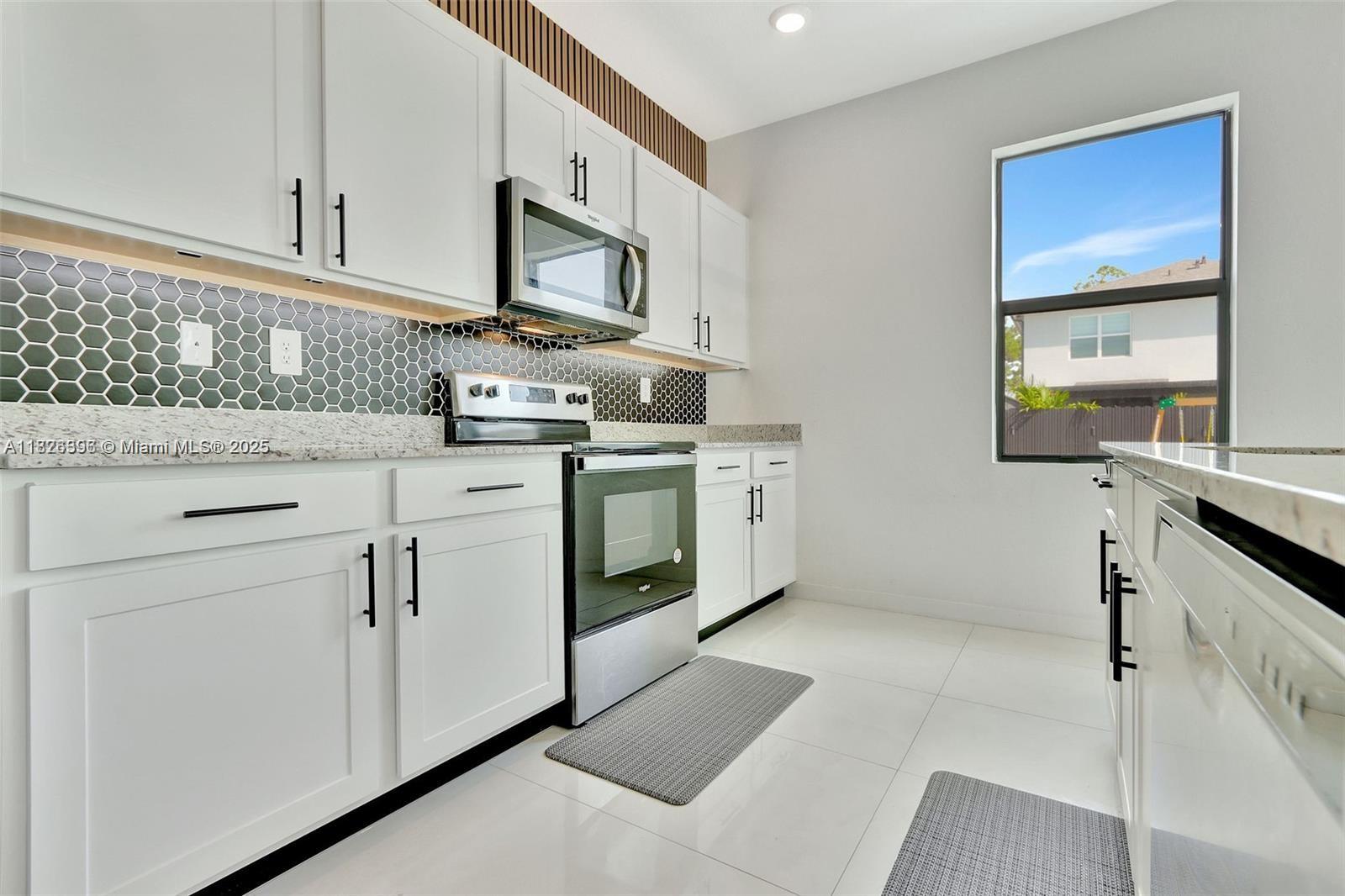 DIXIE HEIGHTS - Residential