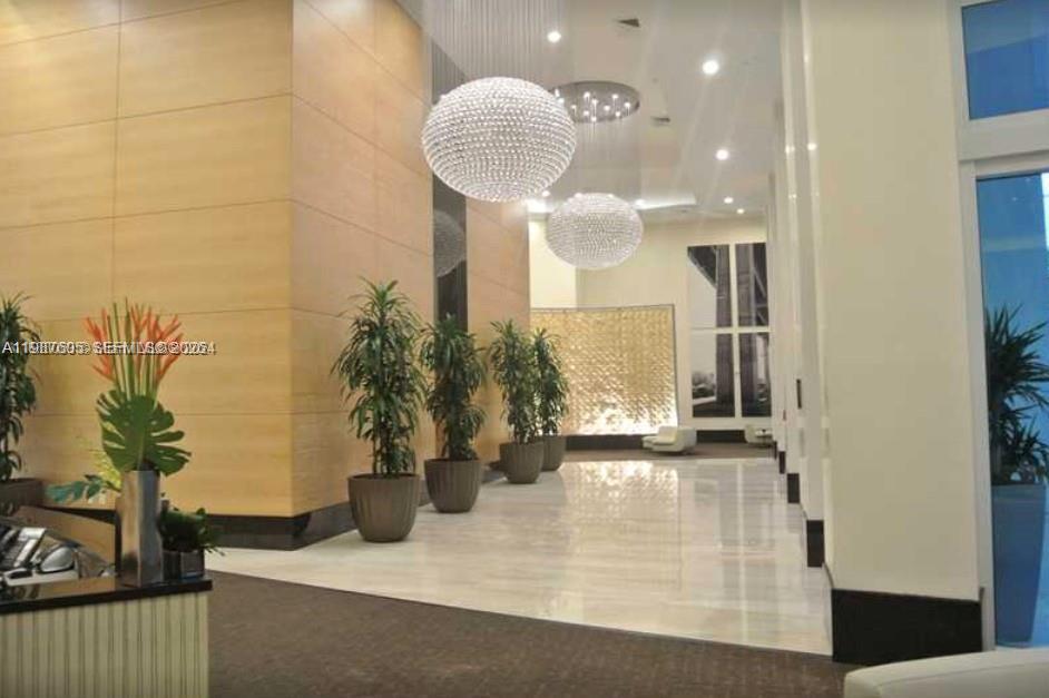 THE PLAZA 851 BRICKELL CO - Residential Lease