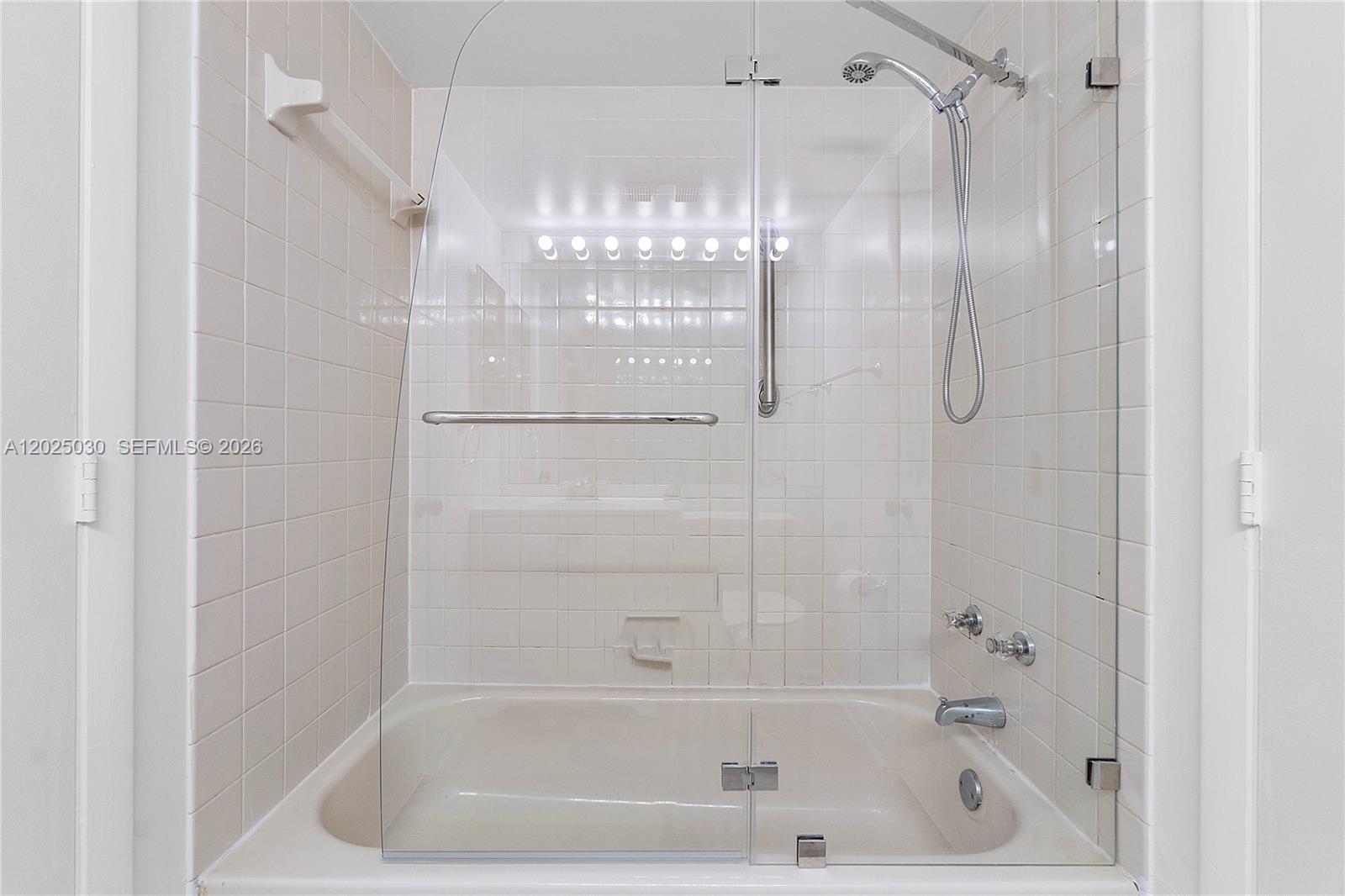 GRAND OASIS CONDO - Residential