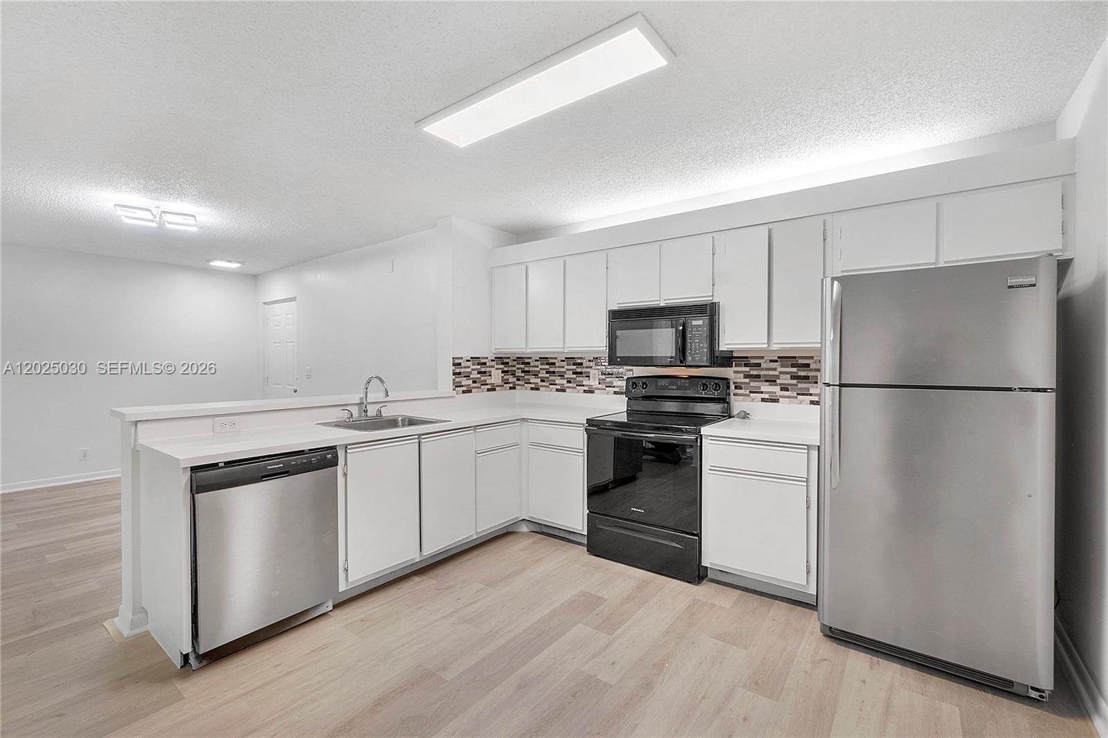 GRAND OASIS CONDO - Residential