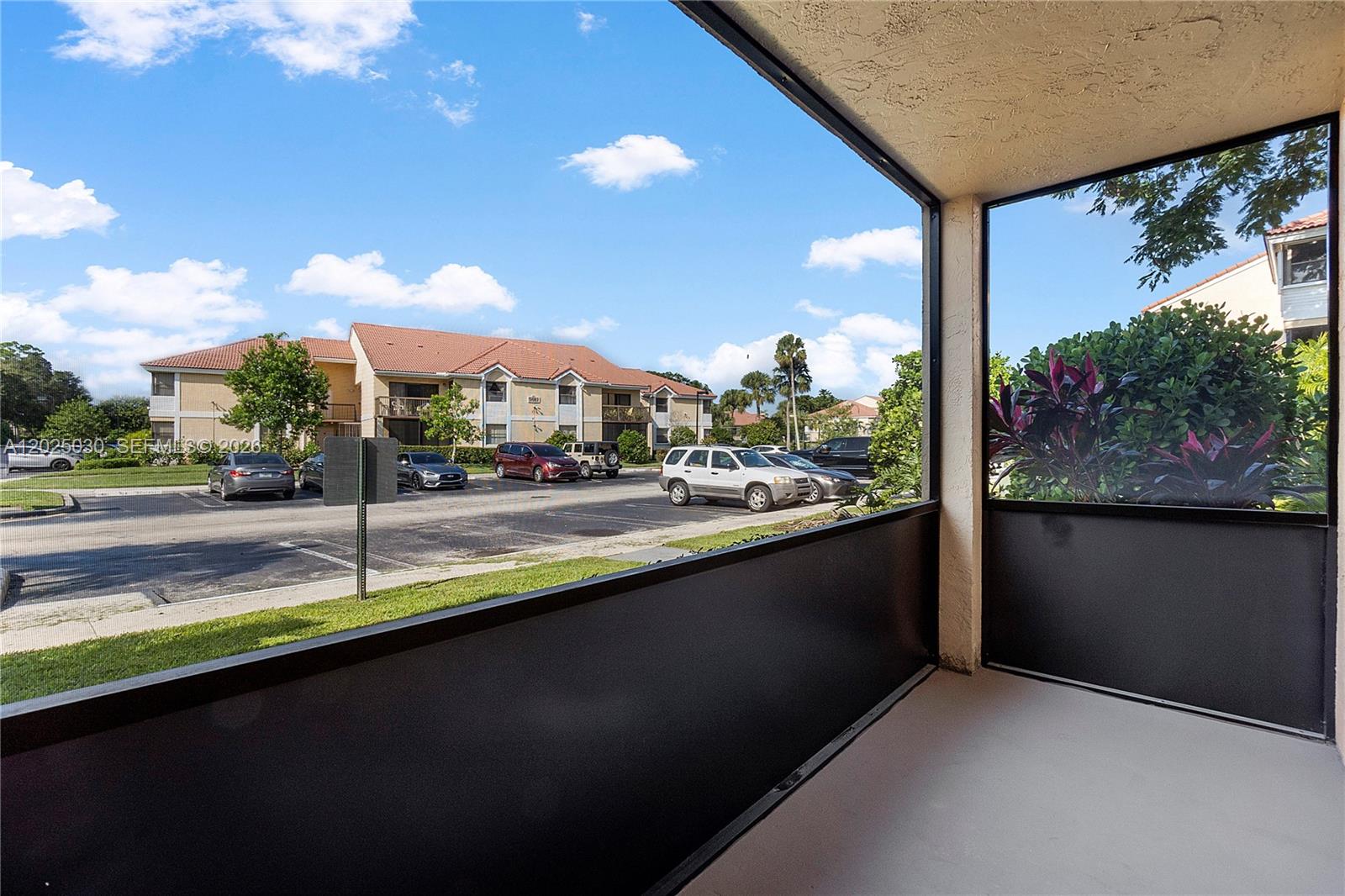 GRAND OASIS CONDO - Residential