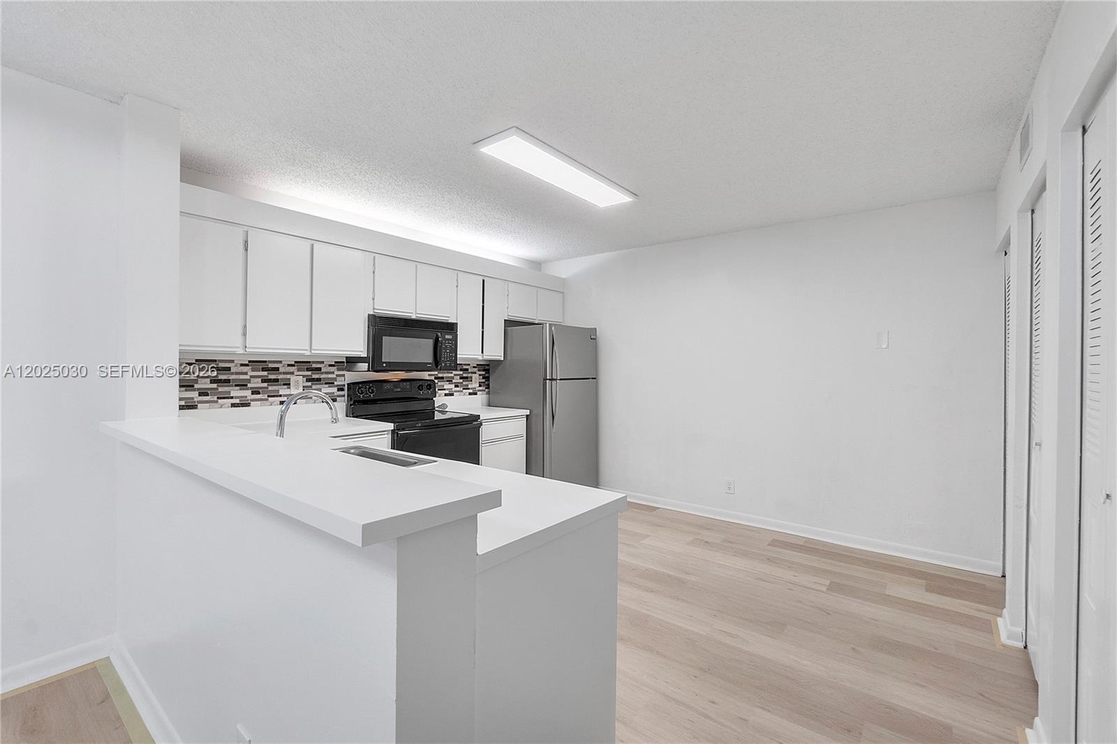 GRAND OASIS CONDO - Residential