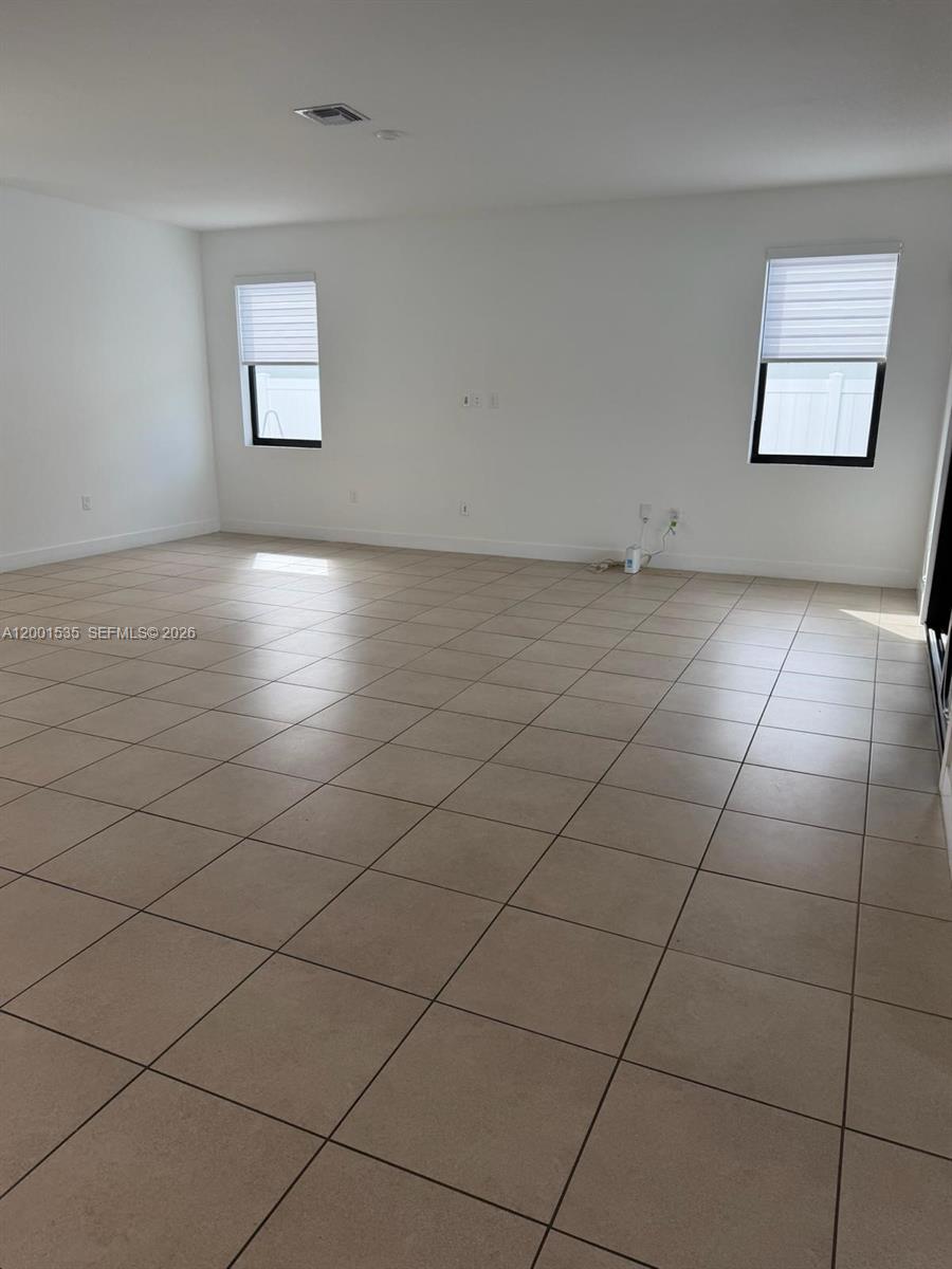 MC RESIDENTIAL - Residential Lease