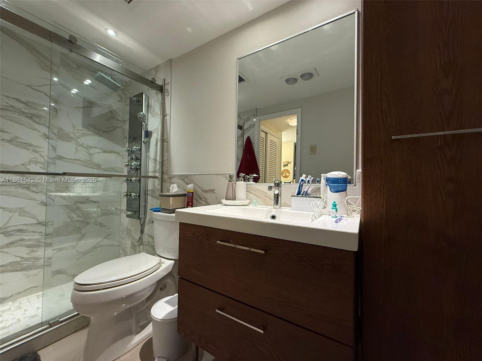 HILLCREST EAST NO 22 COND - Residential