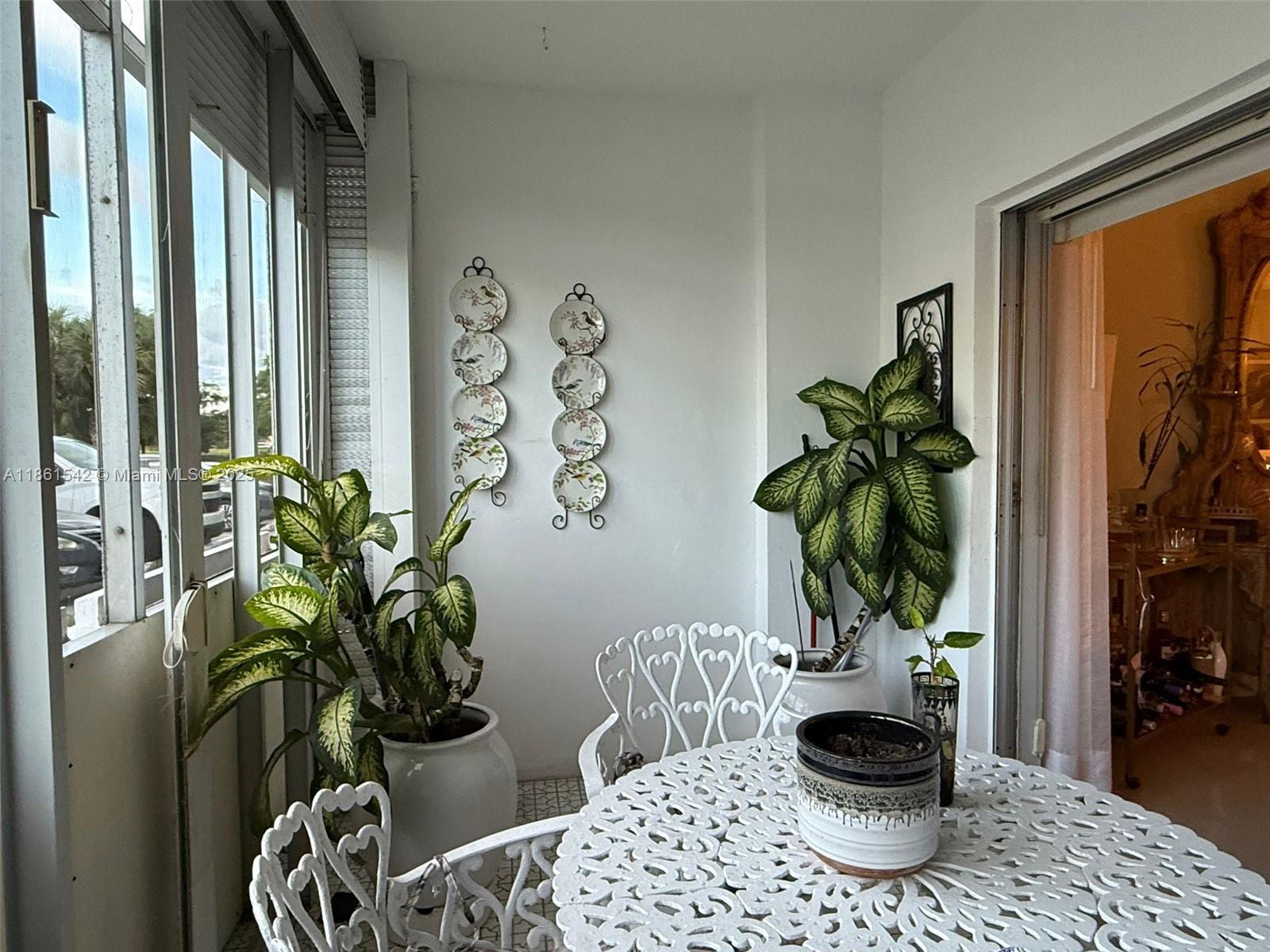 HILLCREST EAST NO 22 COND - Residential