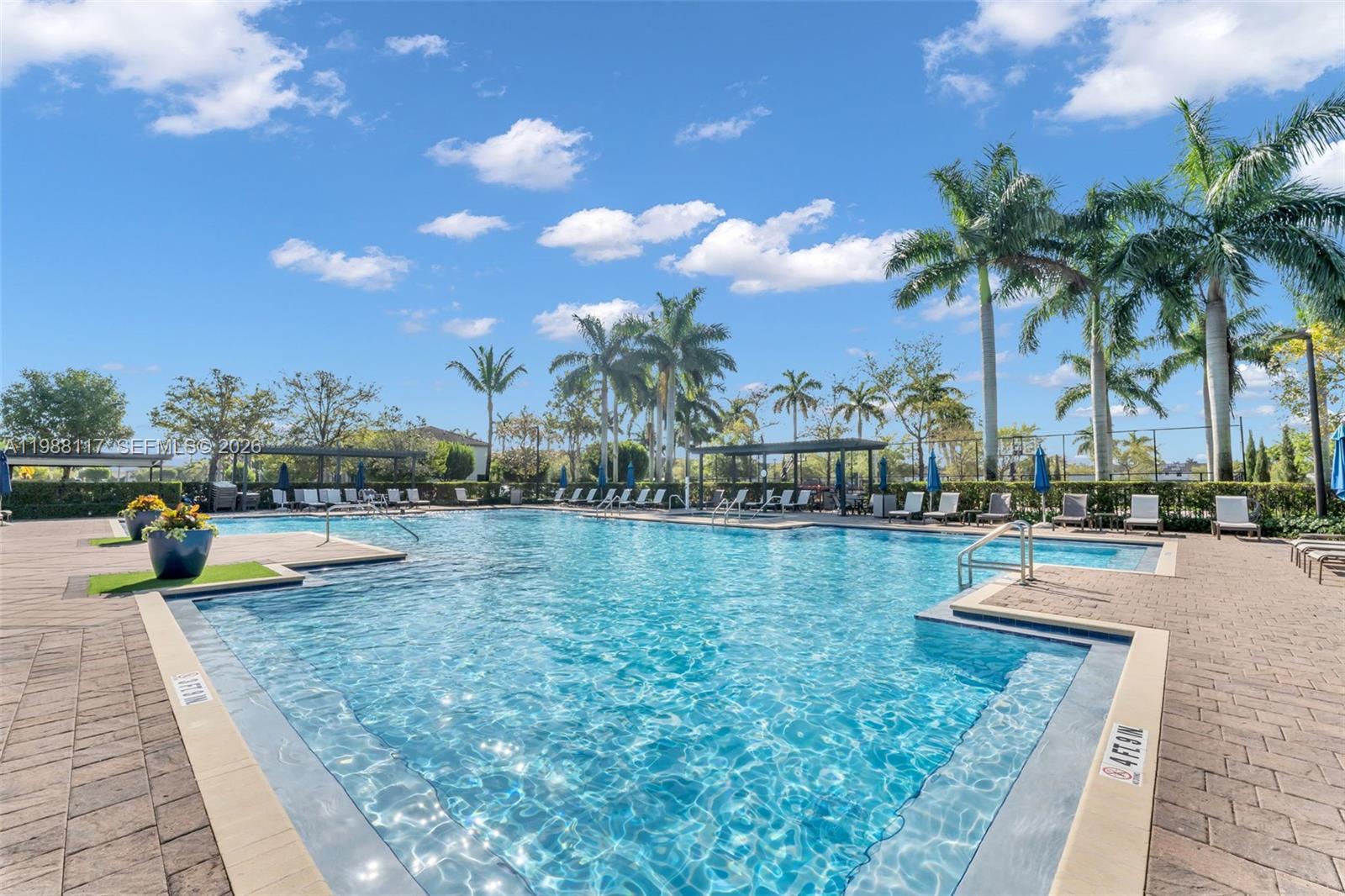 COCO PALM ESTATES - Residential