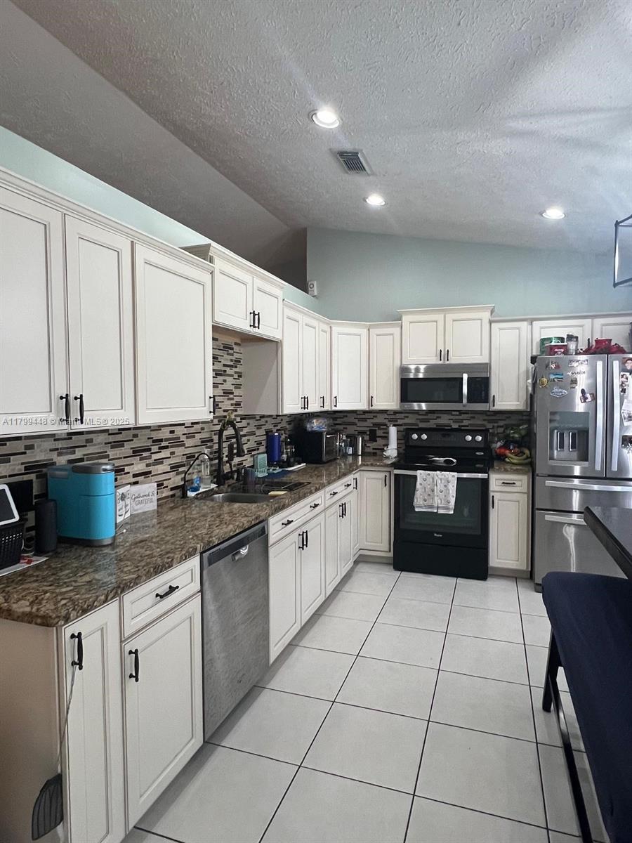 PORT ST LUCIE SECTION 14 - Residential