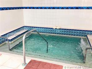 RAMBLEWOOD EAST CONDO - Residential Lease