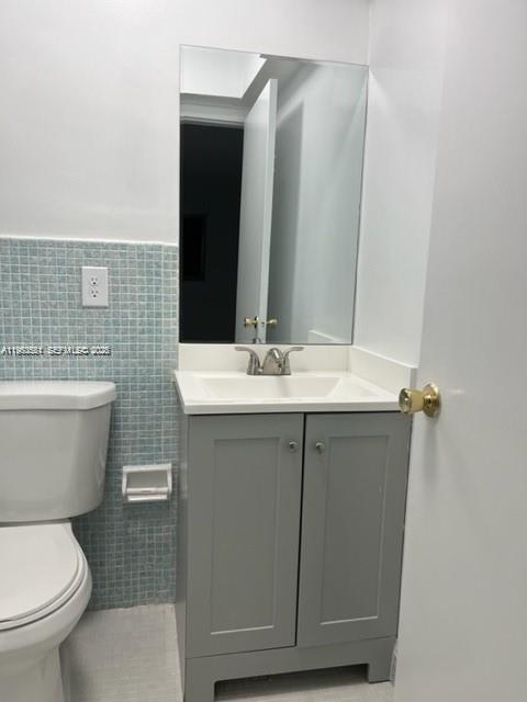 SEVENTEENTH GREEN CONDO - Residential