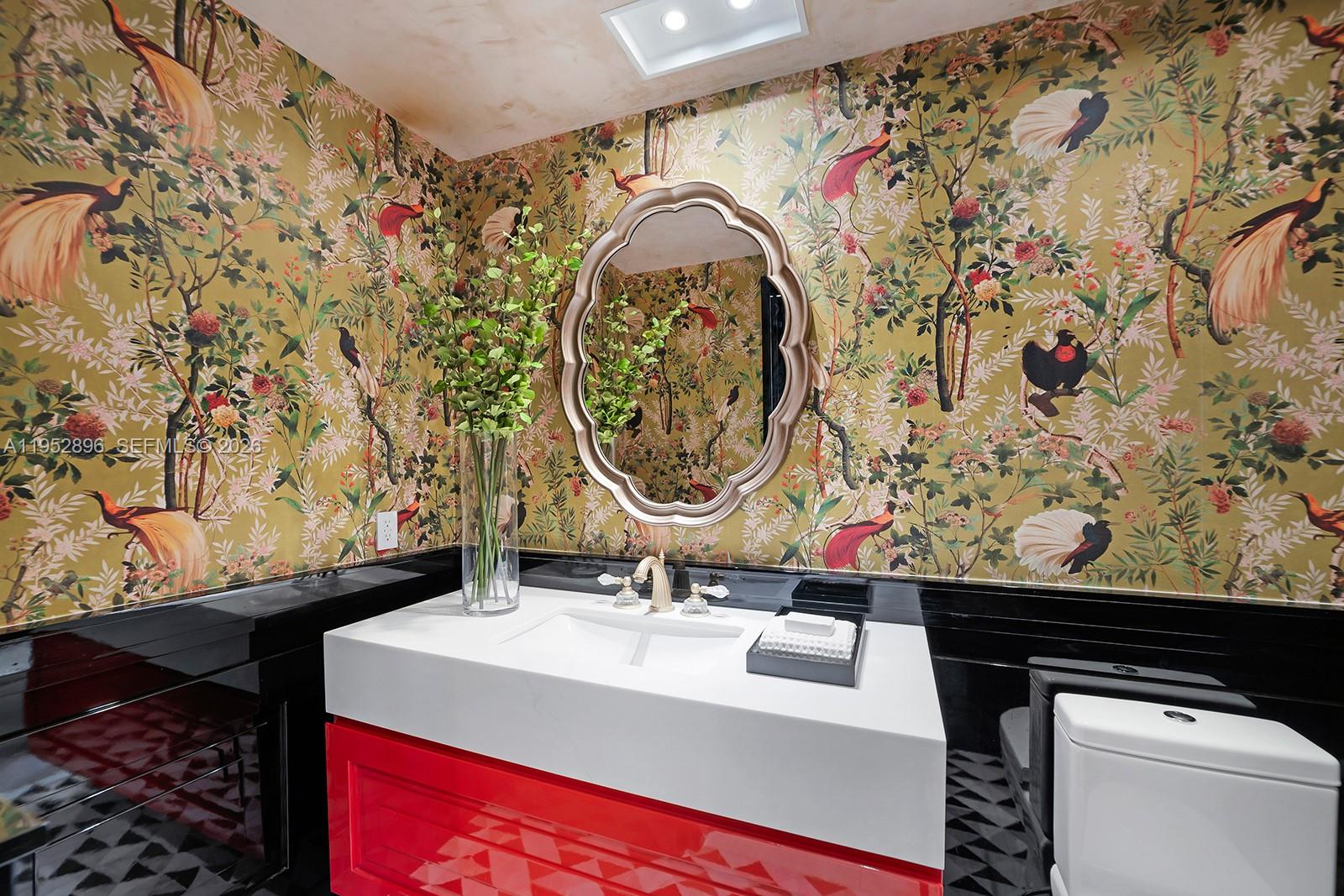 RESIDENCES AT VIZCAYA CON - Residential