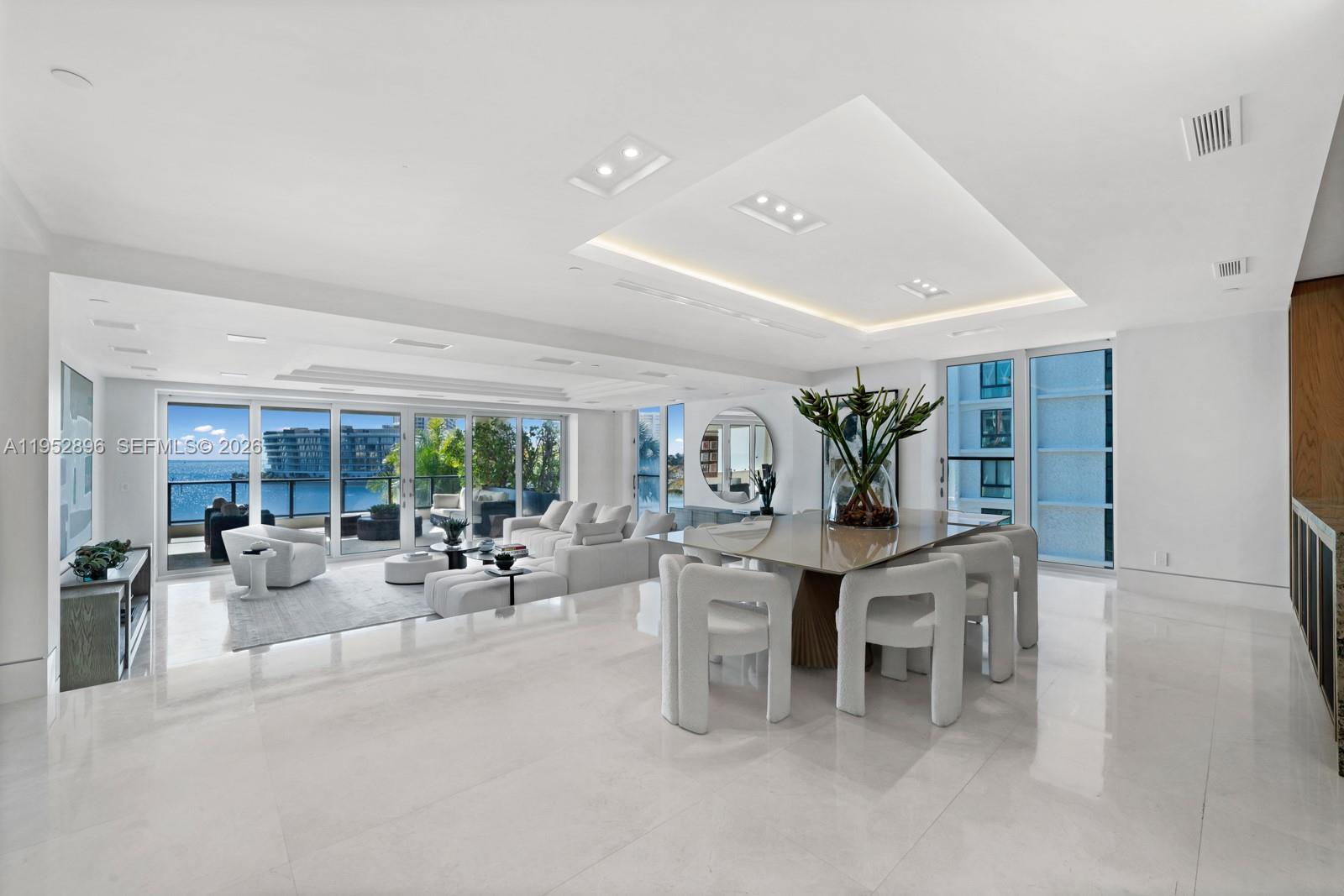 RESIDENCES AT VIZCAYA CON - Residential