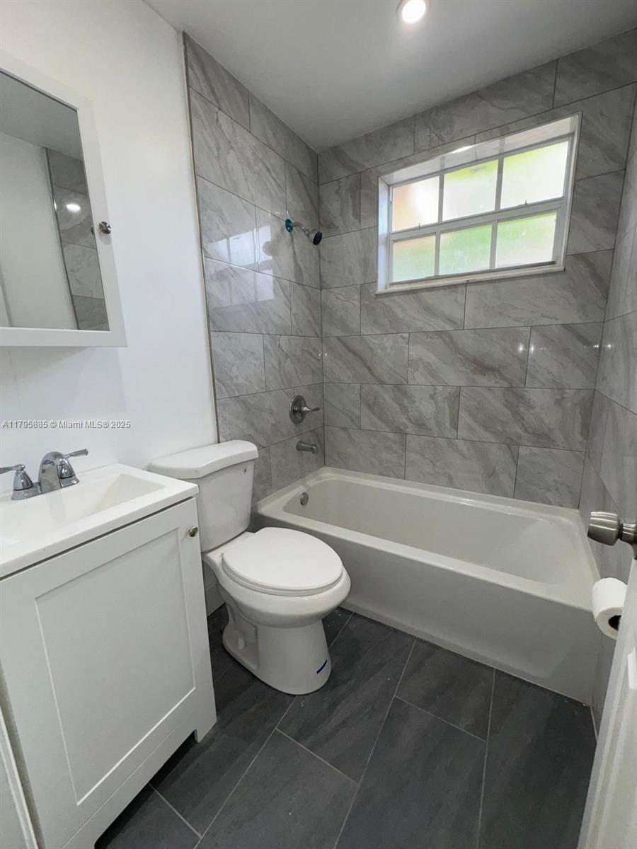 1315 SW 3rd St 2
