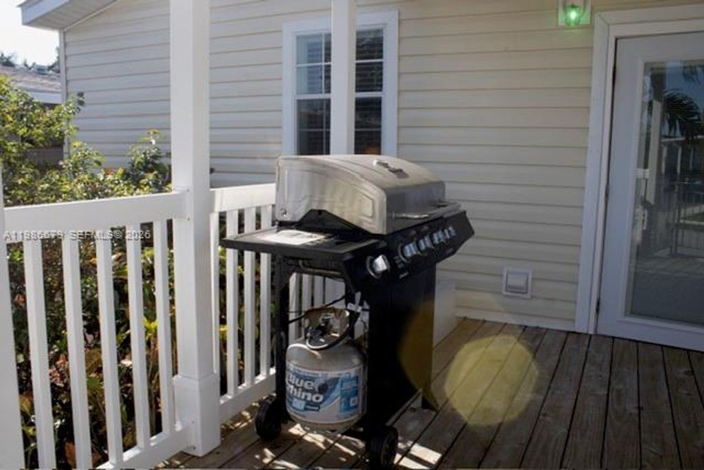 Photo of 47J W Jasmine Ln, Davie, FL 33325 (MLS # A11986679)