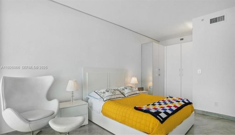 PORTOFINO TOWER CONDO - Residential Lease