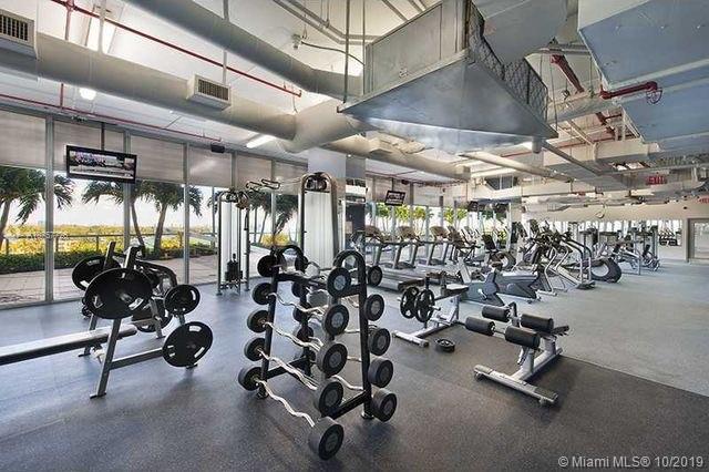 BLUE CONDO - Residential Lease