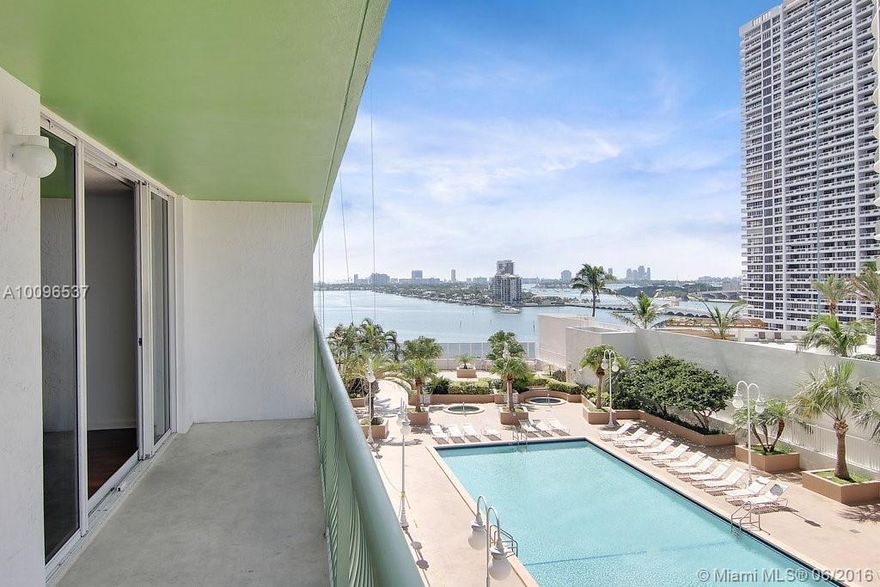 Located directly in front of the sprawling waterfront Margaret Pace Park, the Bay Parc Plaza community offers superb location within walking distance to many downtown area attractions, plus it's own superb luxury amenities. Unit 14M faces south and has bay and downtown views over the pool. The unit features wood floors, granite counter top in the kitchen and vanity in bathroom, and stainless steel appliances. Move-in for 1 month+$750 deposit. Parking $95/month extra. Available (showings start) June 14th