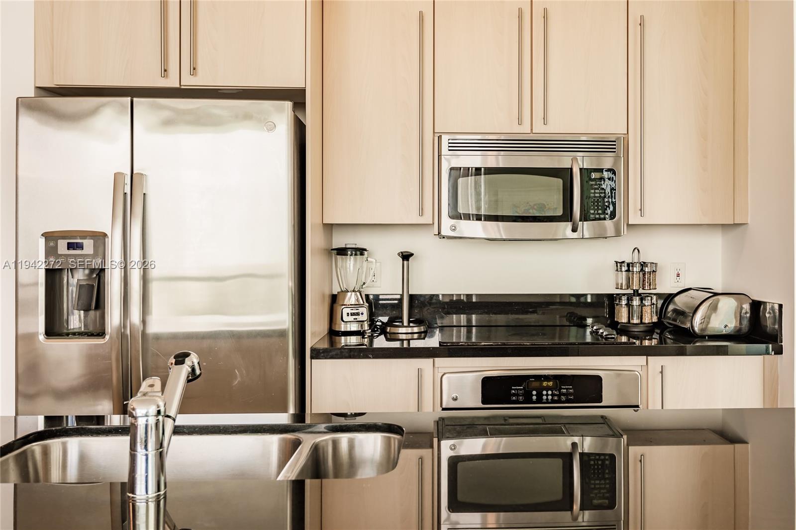 THE AXIS ON BRICKELL II C - Residential Lease