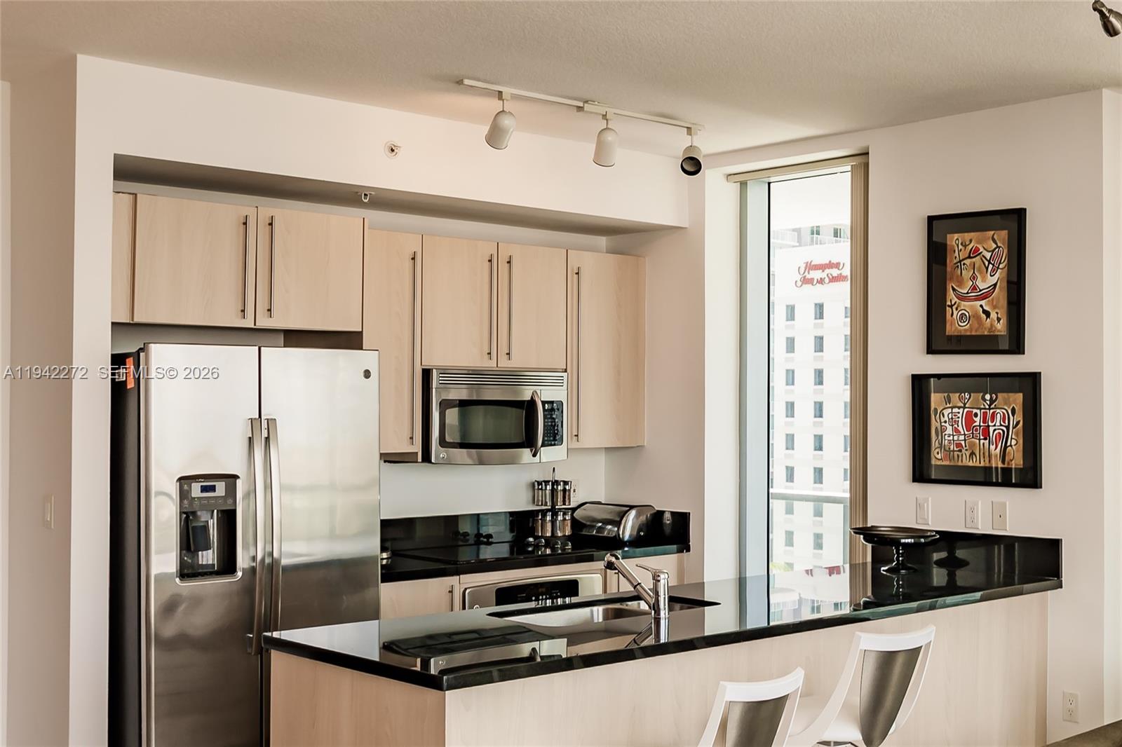 THE AXIS ON BRICKELL II C - Residential Lease