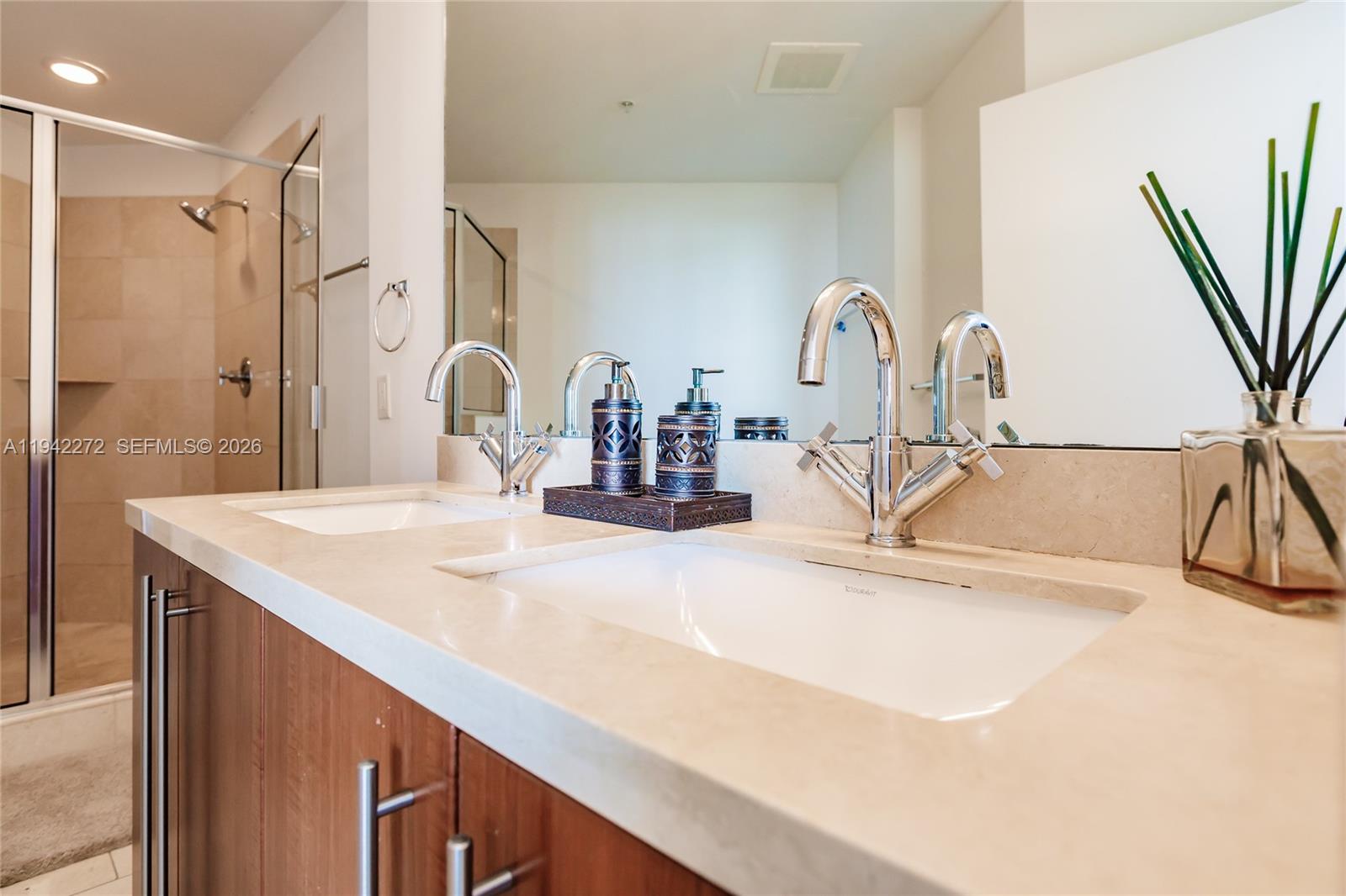 THE AXIS ON BRICKELL II C - Residential Lease