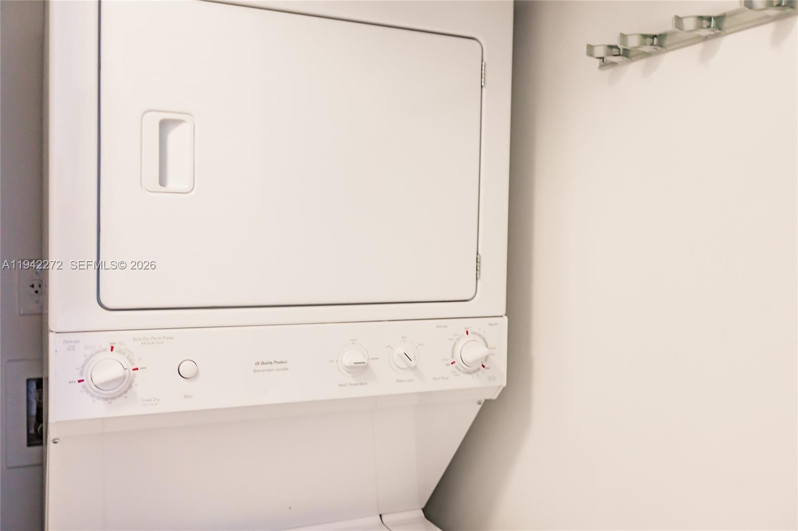 THE AXIS ON BRICKELL II C - Residential Lease