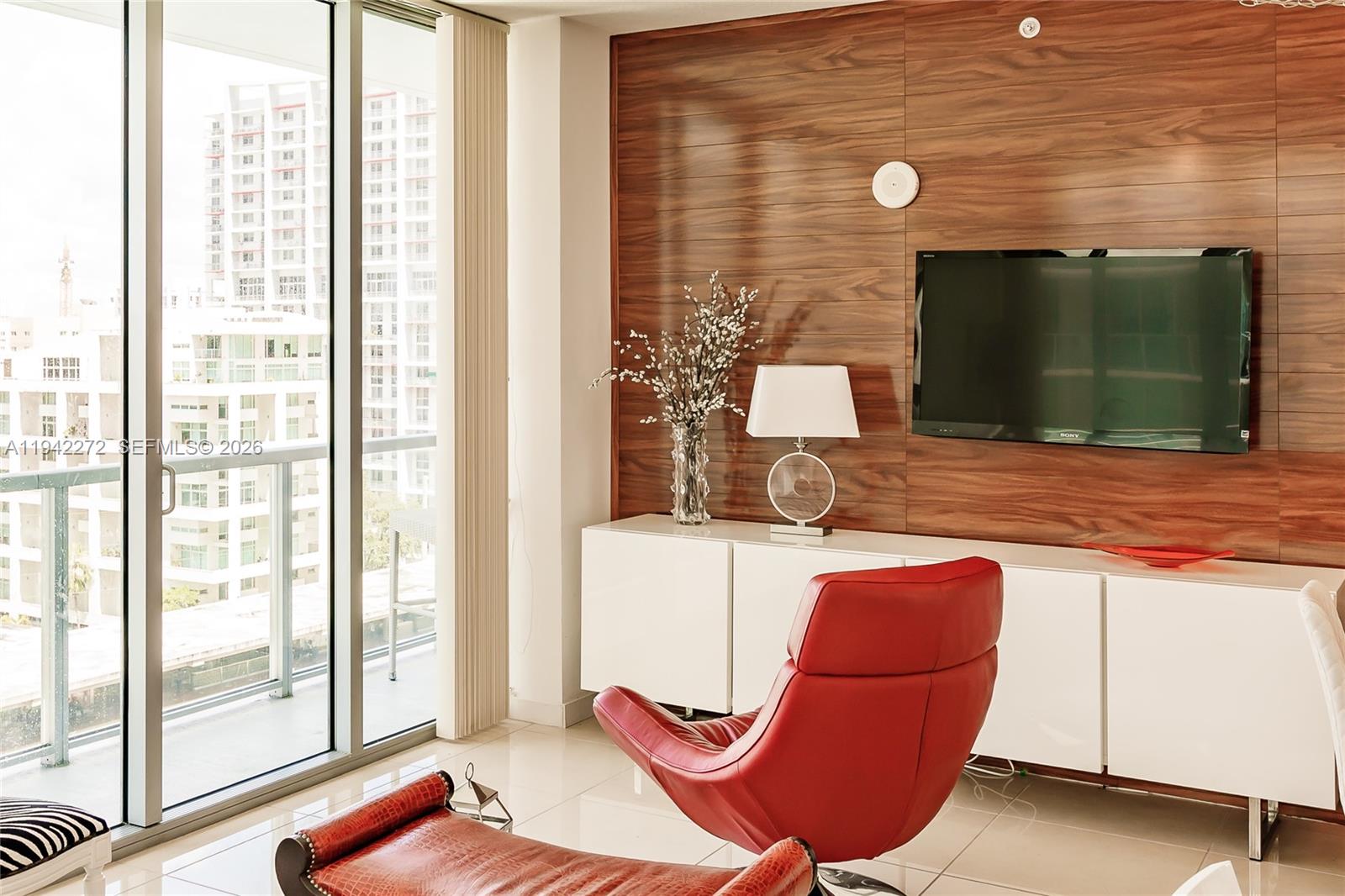 THE AXIS ON BRICKELL II C - Residential Lease