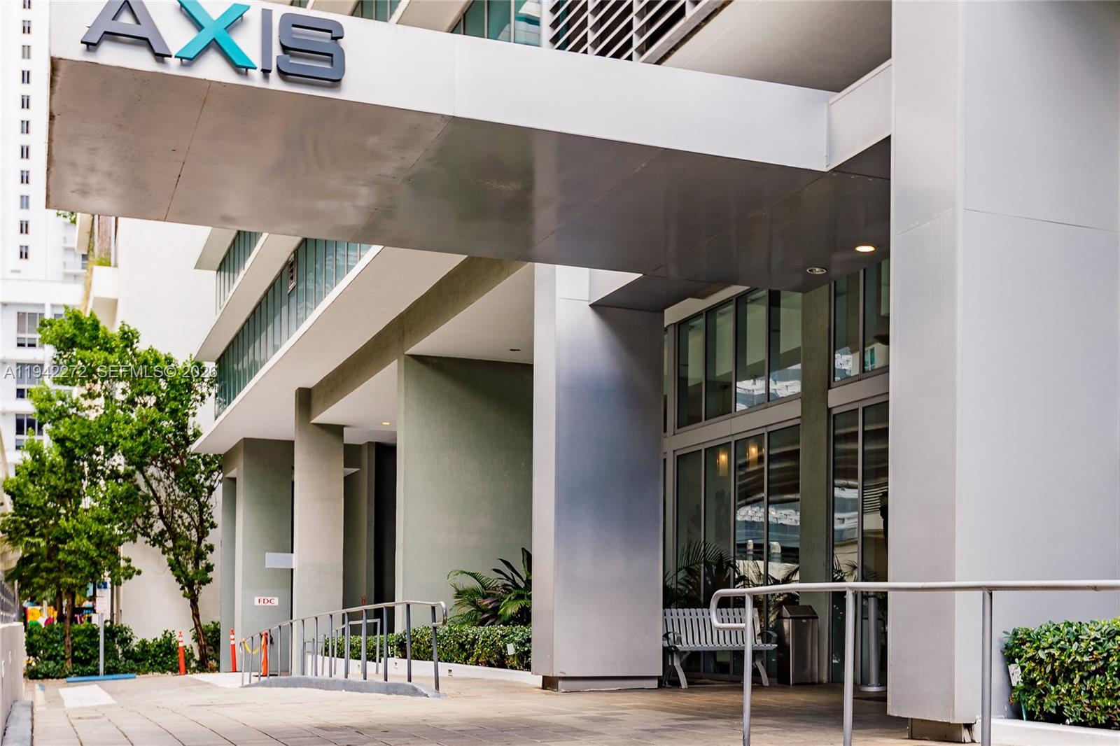 THE AXIS ON BRICKELL II C - Residential Lease