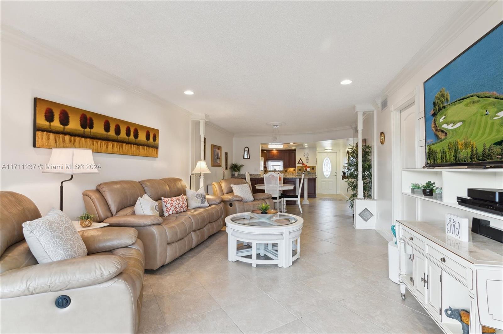 HOLLYBROOK GOLF AND - Residential