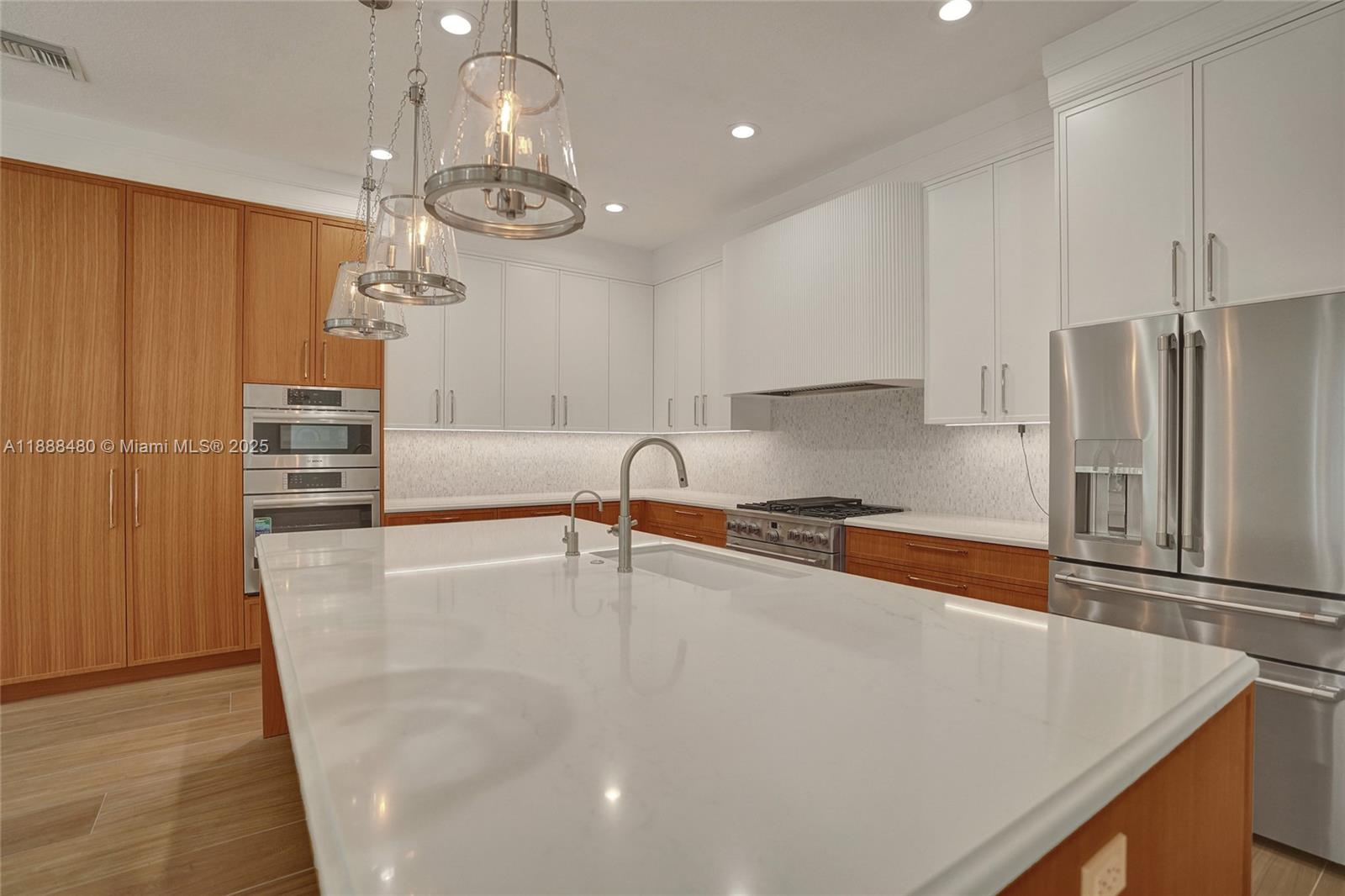 CEDAR CREEK RANCH - Residential Lease