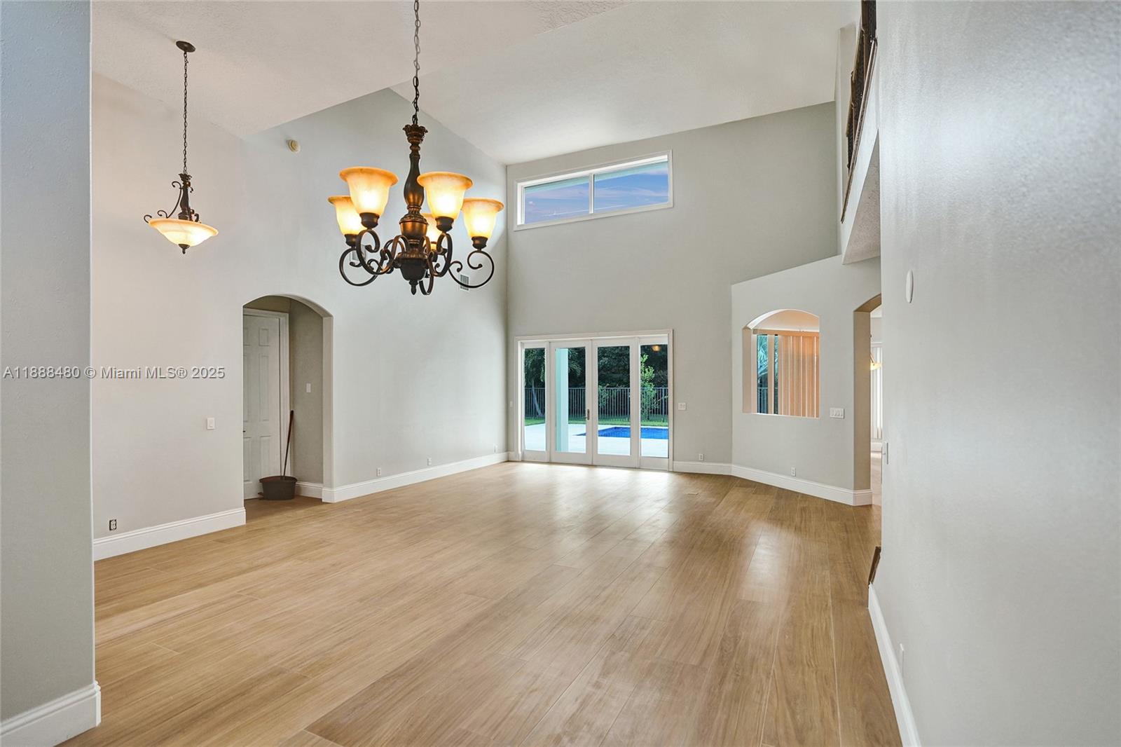 CEDAR CREEK RANCH - Residential Lease