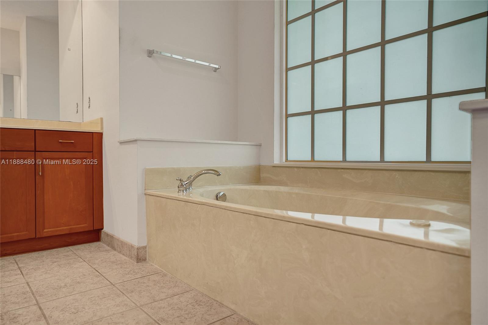 CEDAR CREEK RANCH - Residential Lease